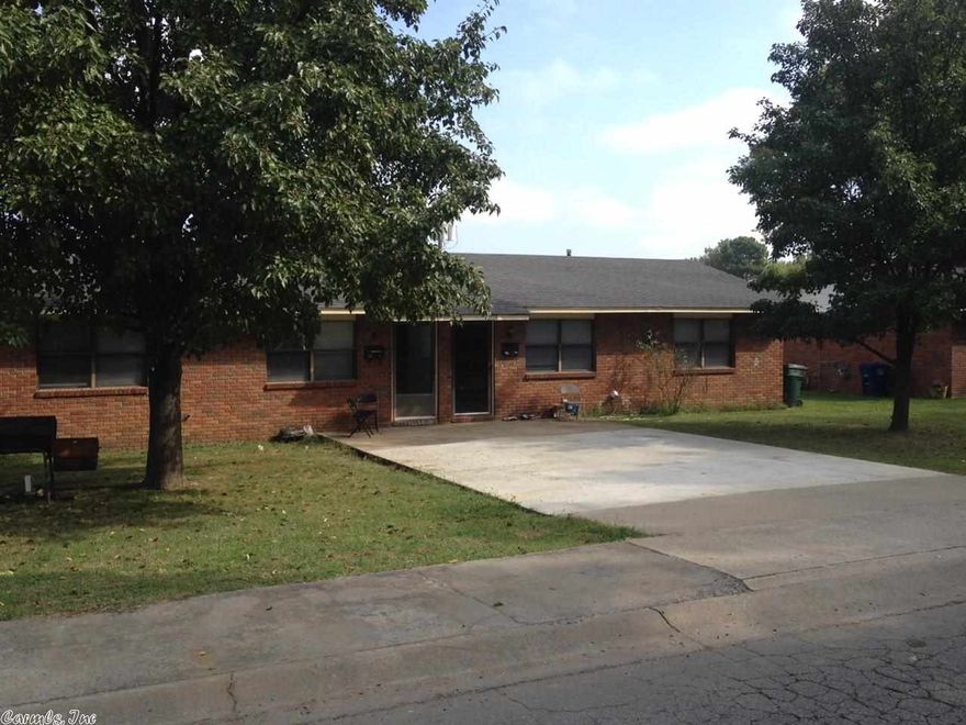 Well-kept fully occupied duplex in a good location convenient to schools and in a quiet area. 2 bedrooms and 1 bath in each unit. All appliances included. Washer and dryer hookups in both units but only one unit currently has a washer and dryer. Storage building in back yard. Large yard.