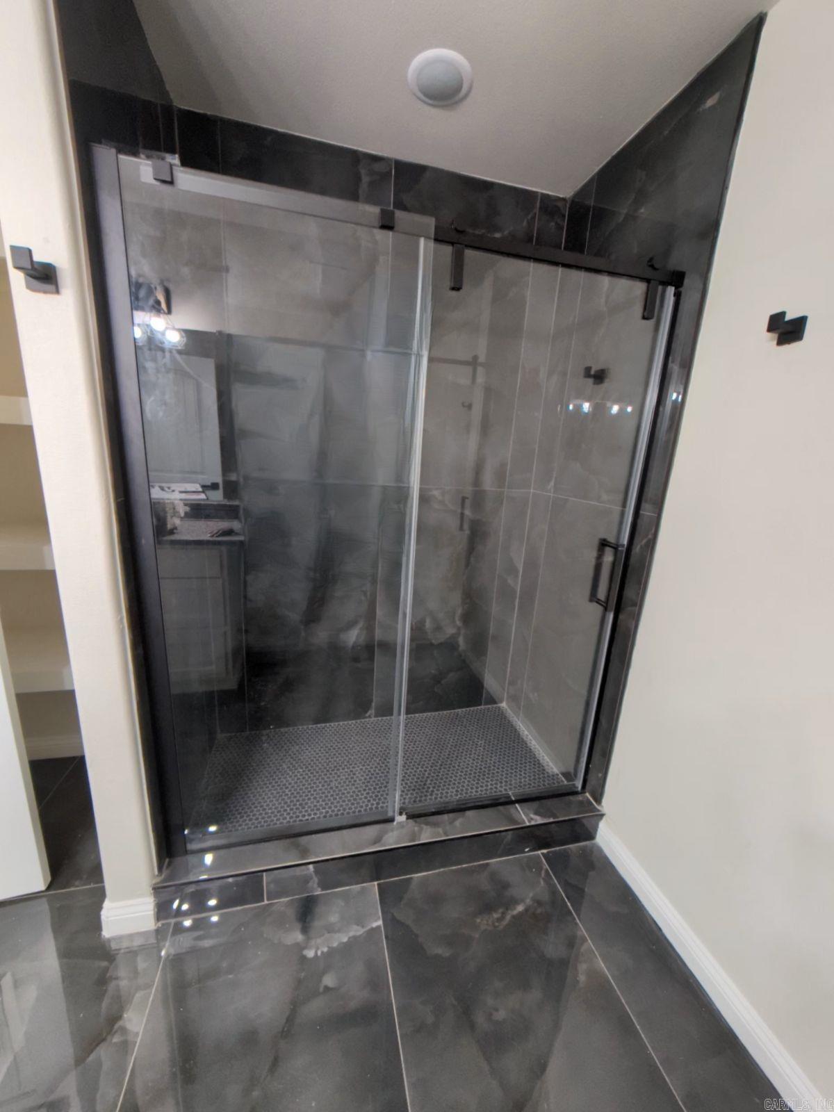 CLOVER RIDGE - Residential