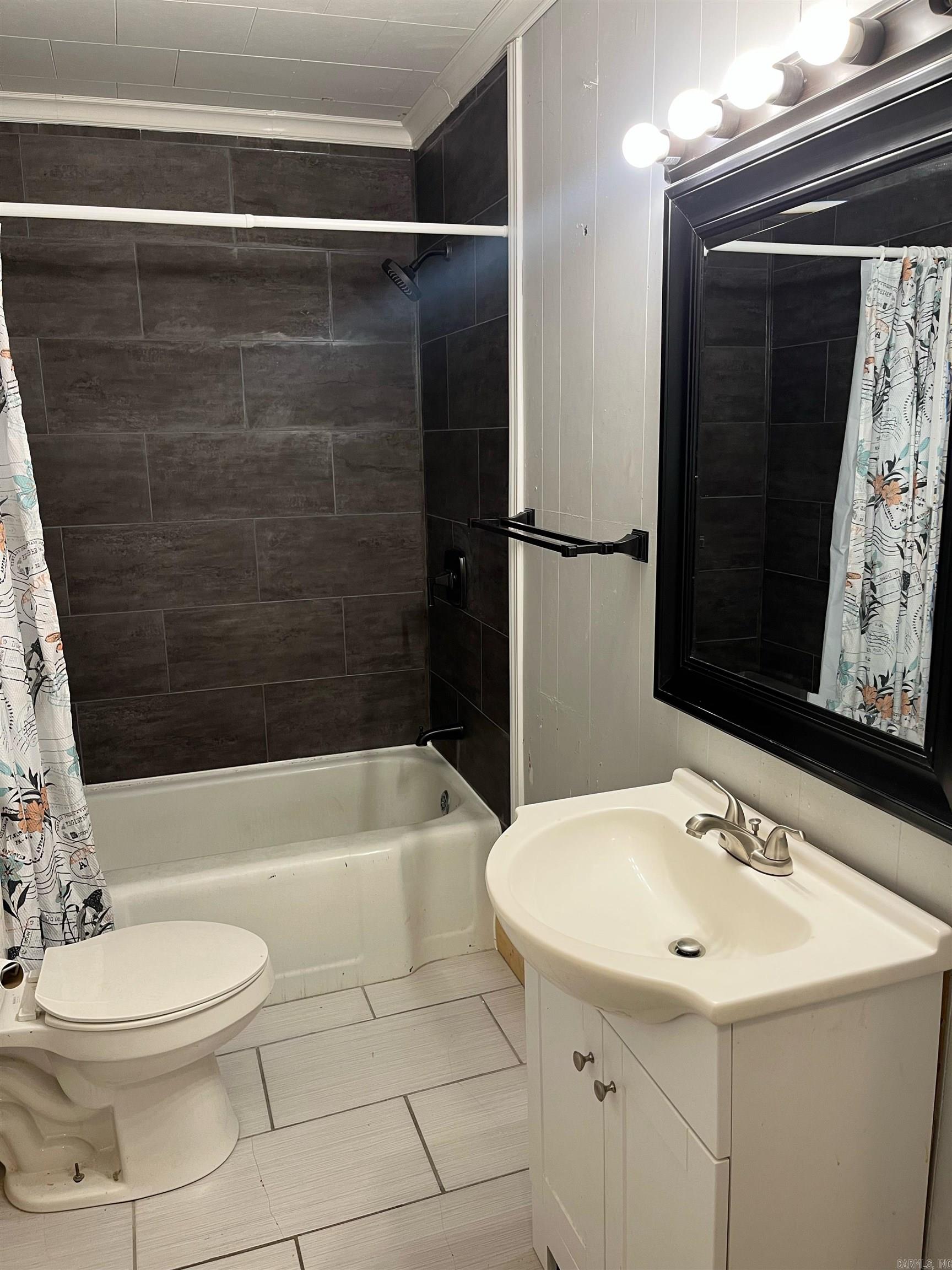 McDonalds Fifth - Residential