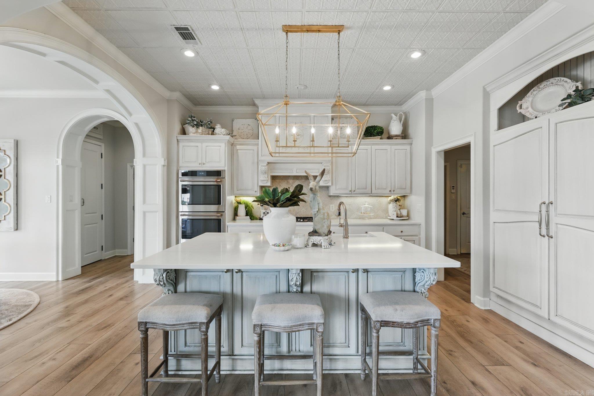 LONGHILLS VILLAGE - Residential
