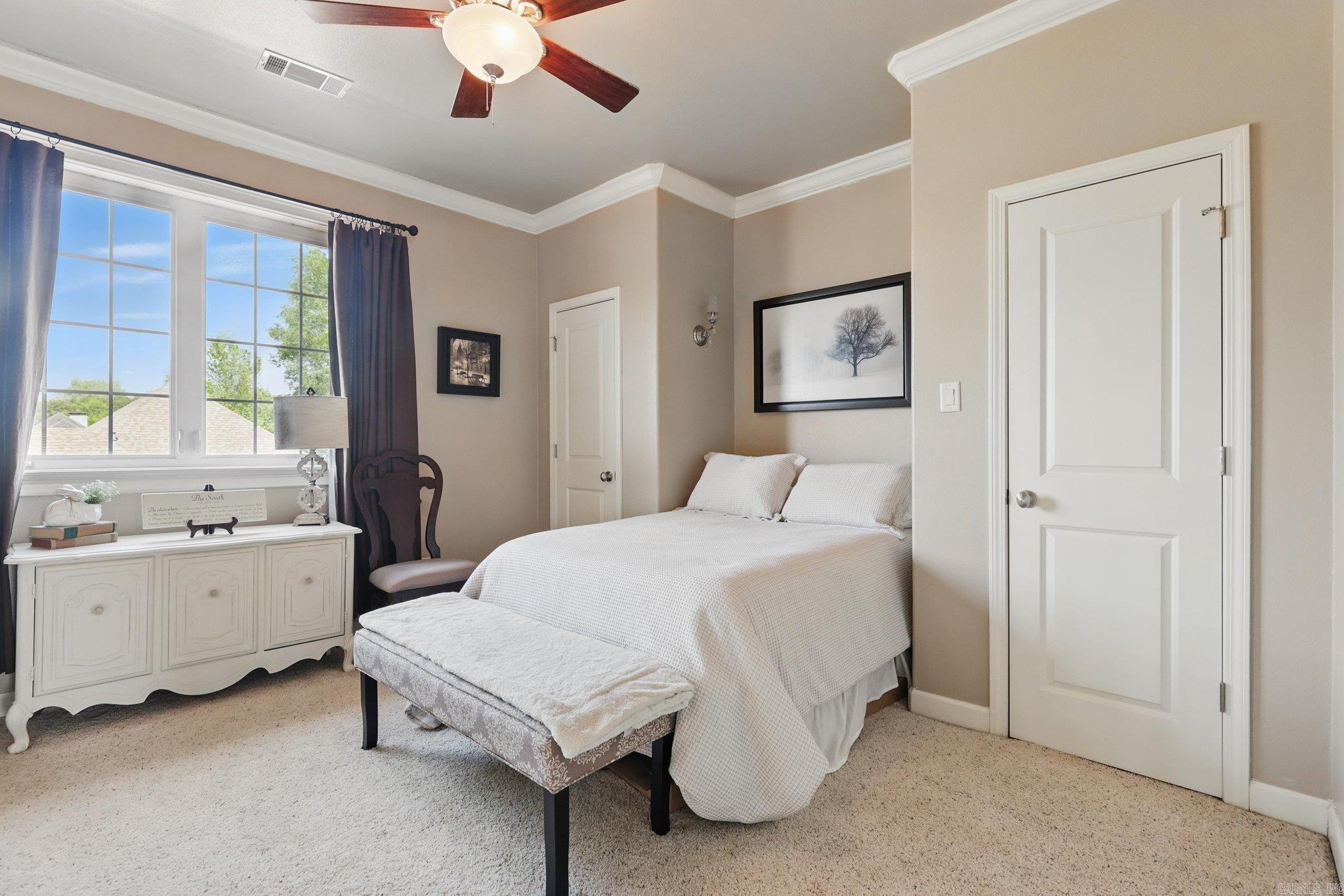 LONGHILLS VILLAGE - Residential