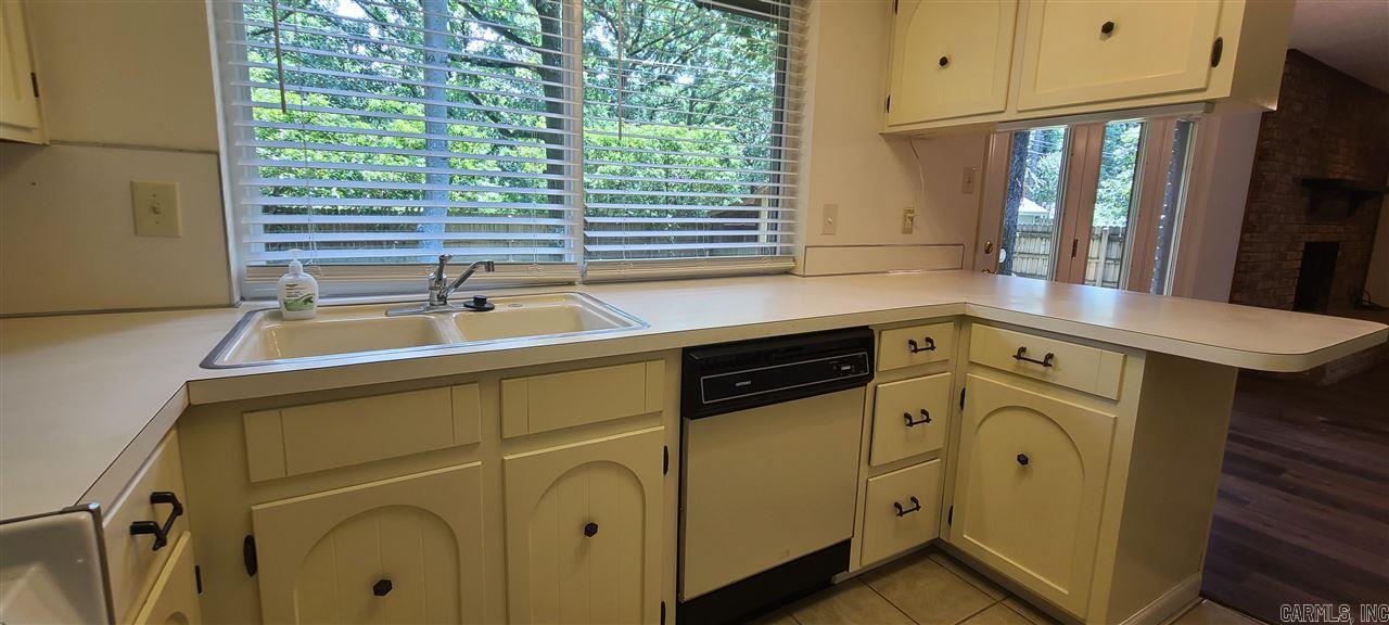 North Hills Manor #1 - Residential Lease