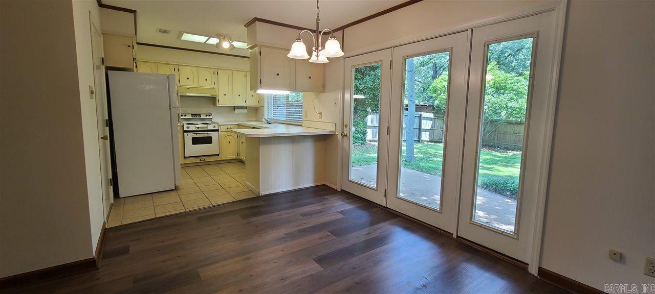 North Hills Manor #1 - Residential Lease