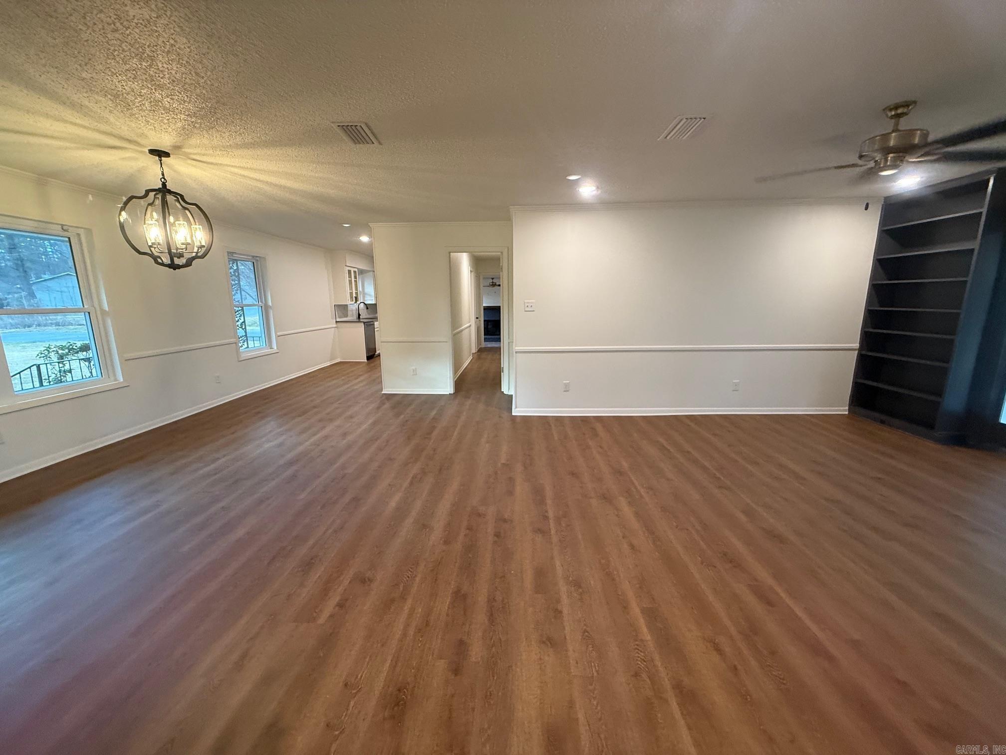 GREEN MEADOWS - Residential