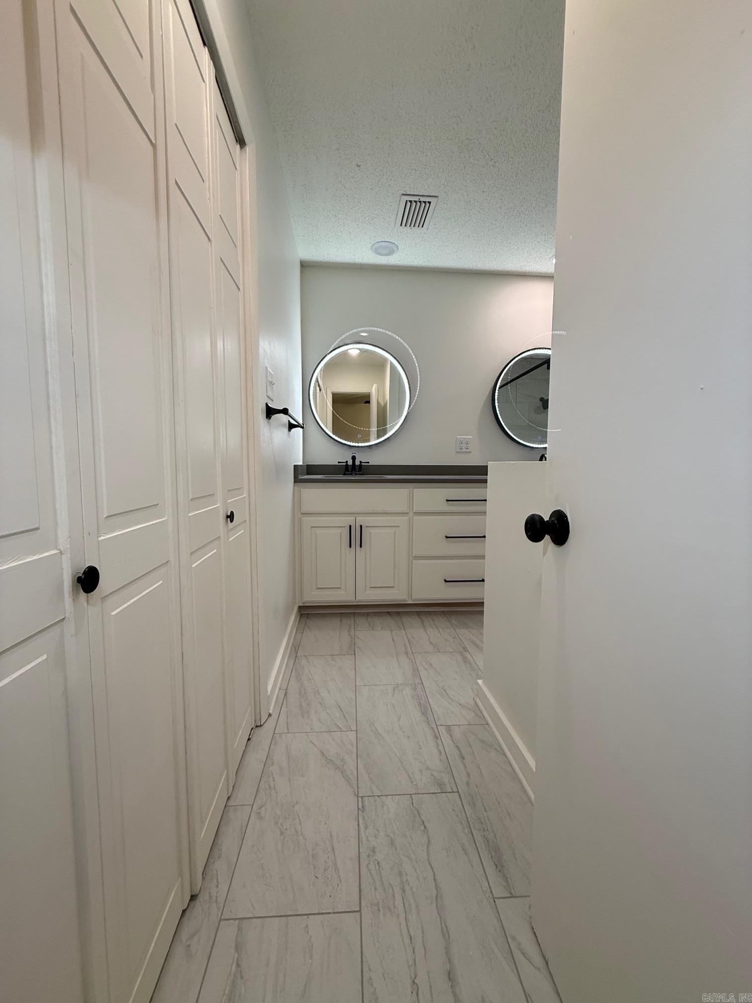 GREEN MEADOWS - Residential