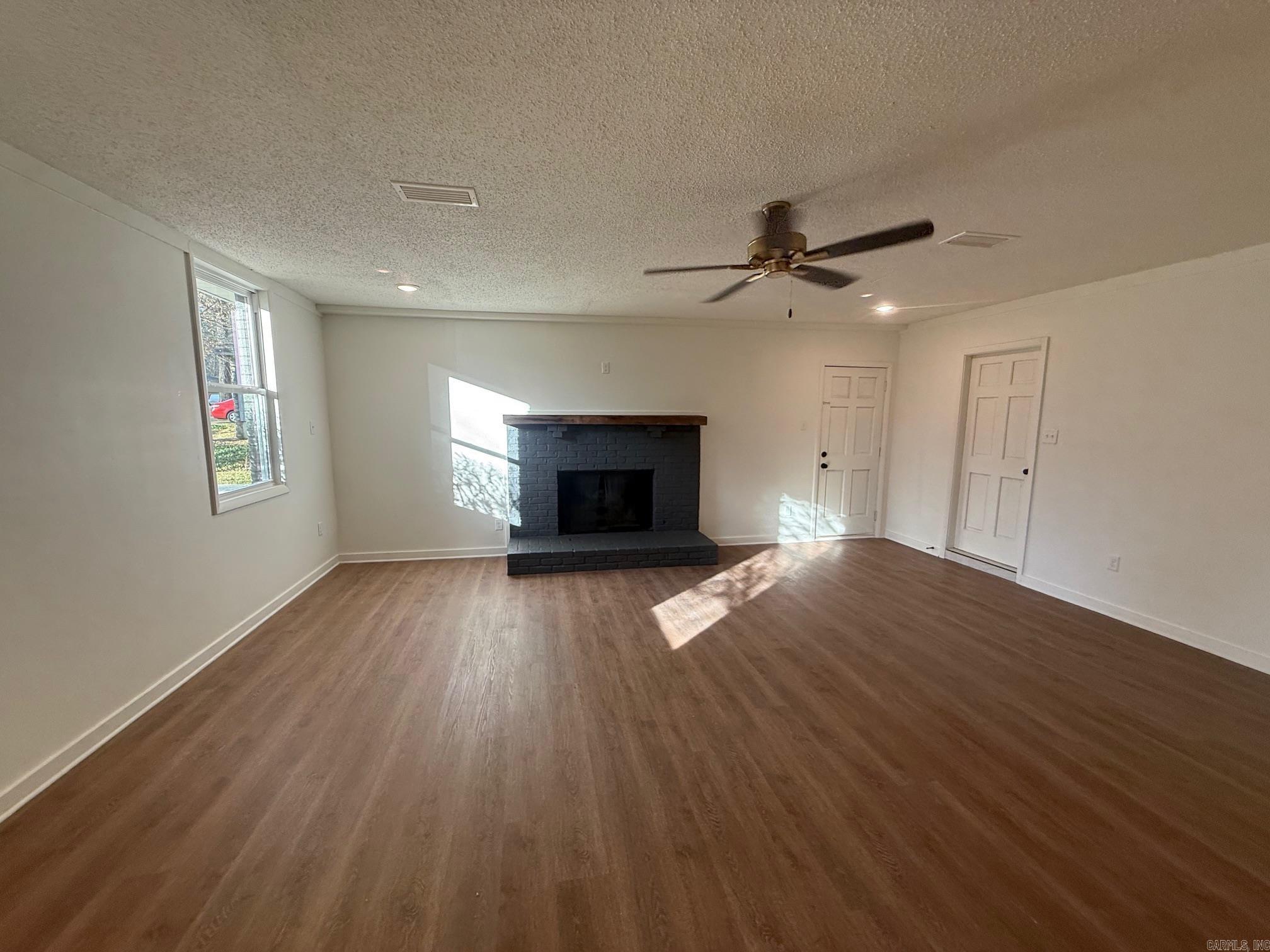 GREEN MEADOWS - Residential