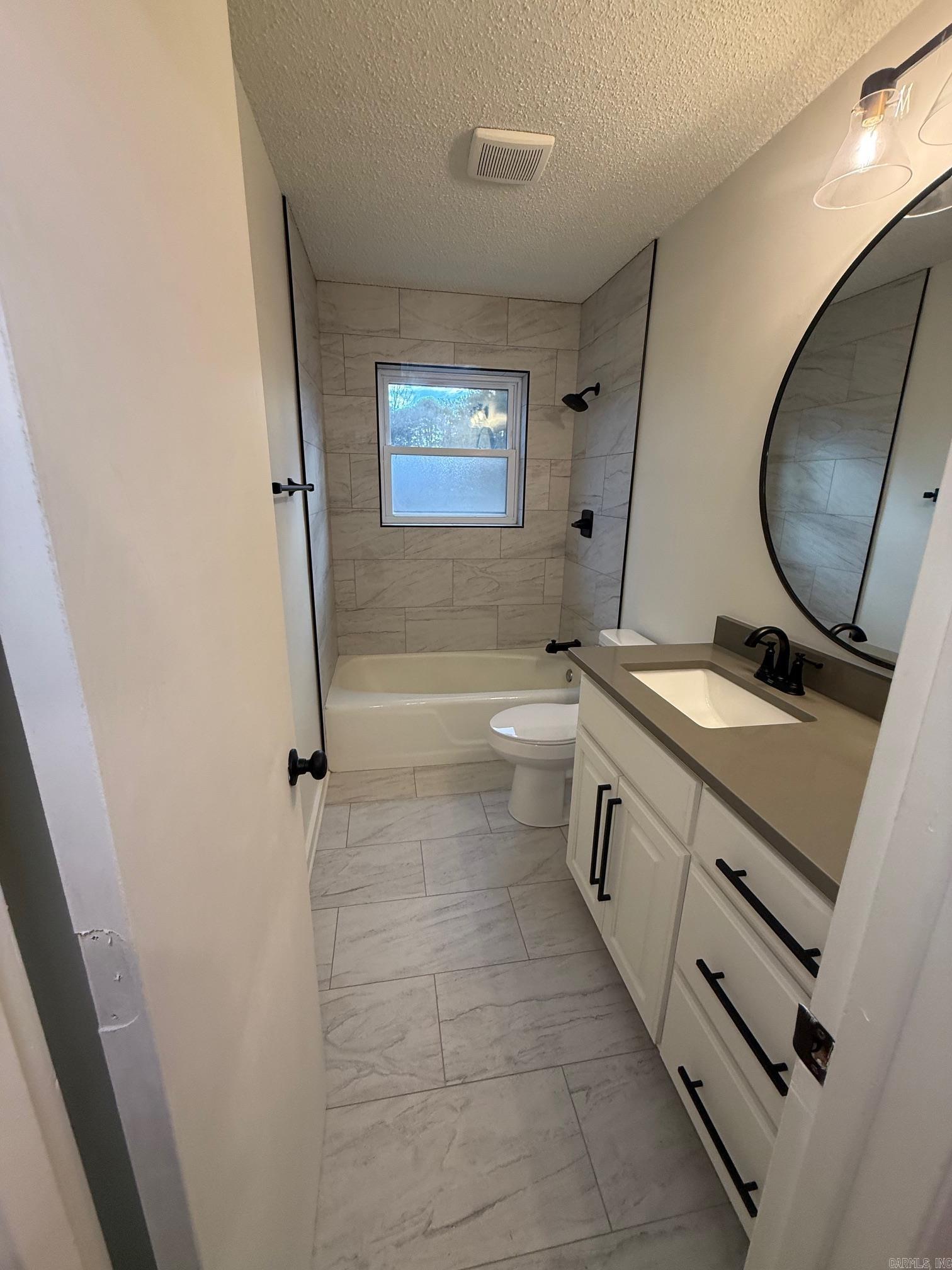 GREEN MEADOWS - Residential