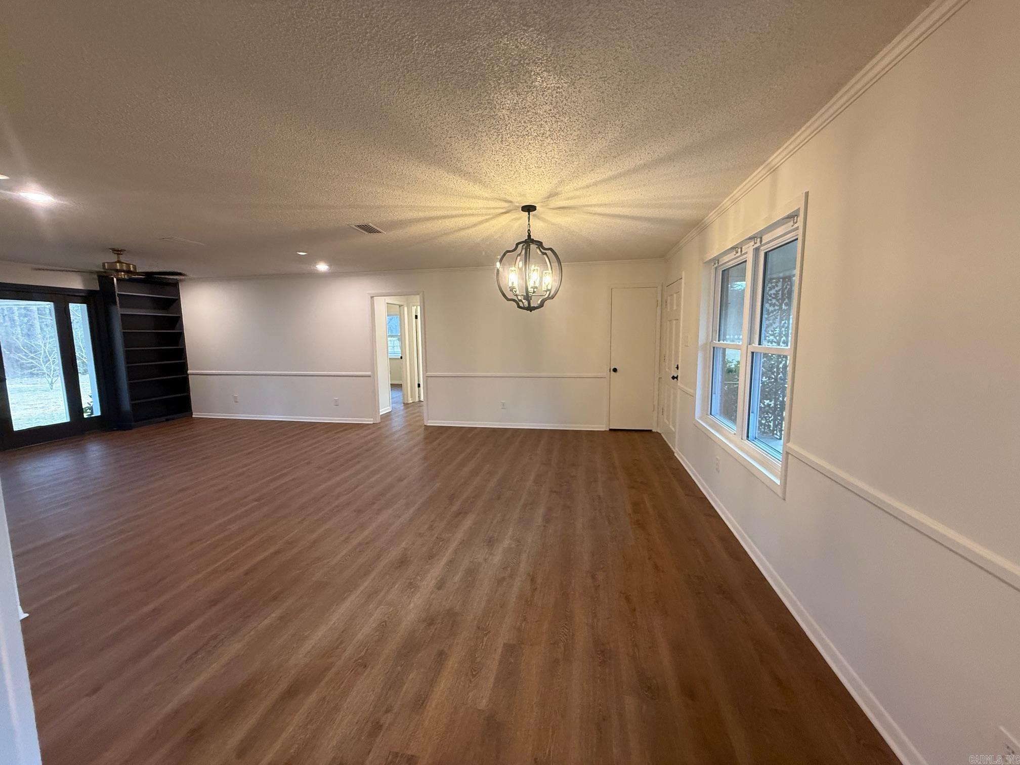 GREEN MEADOWS - Residential