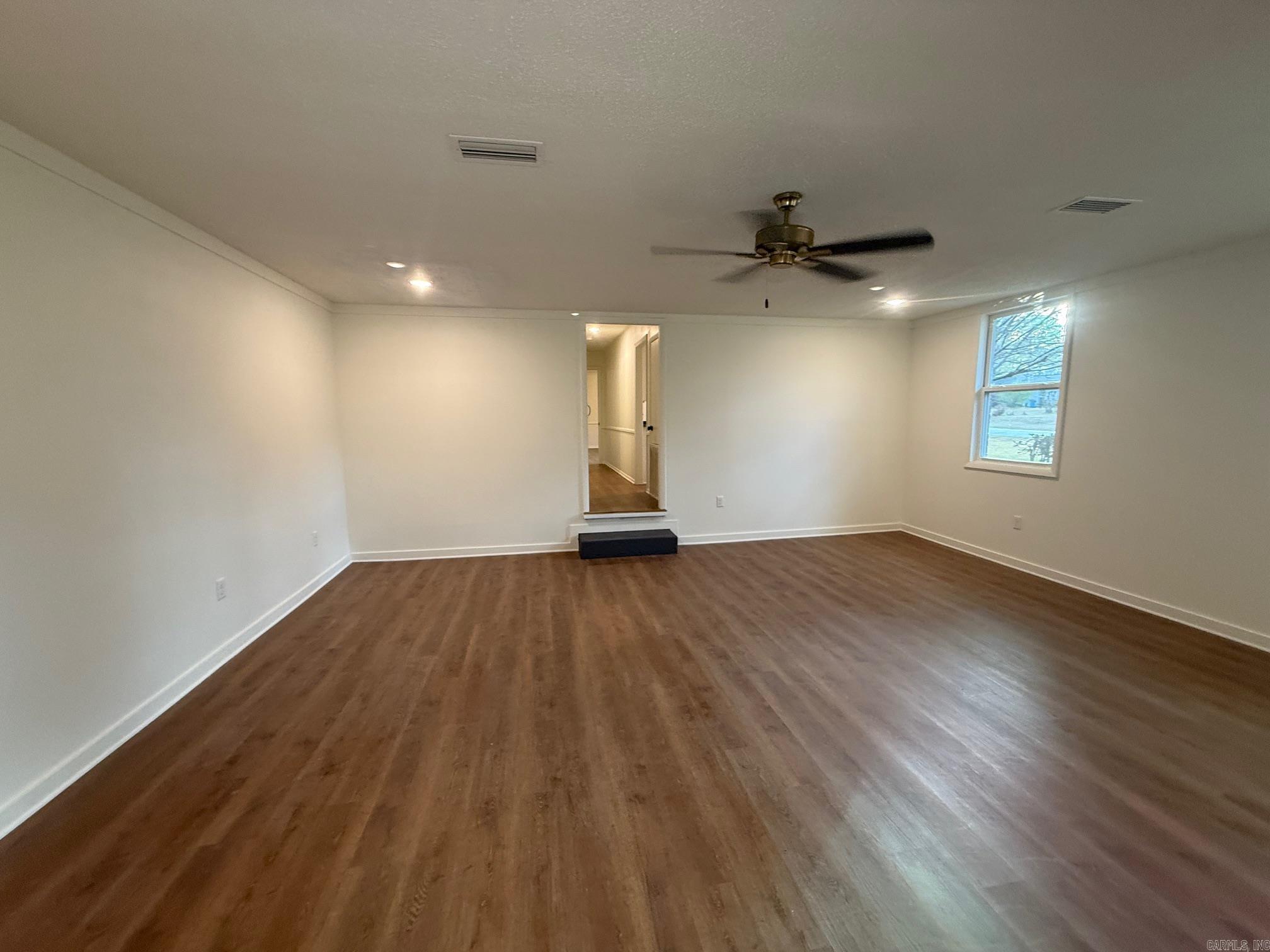 GREEN MEADOWS - Residential