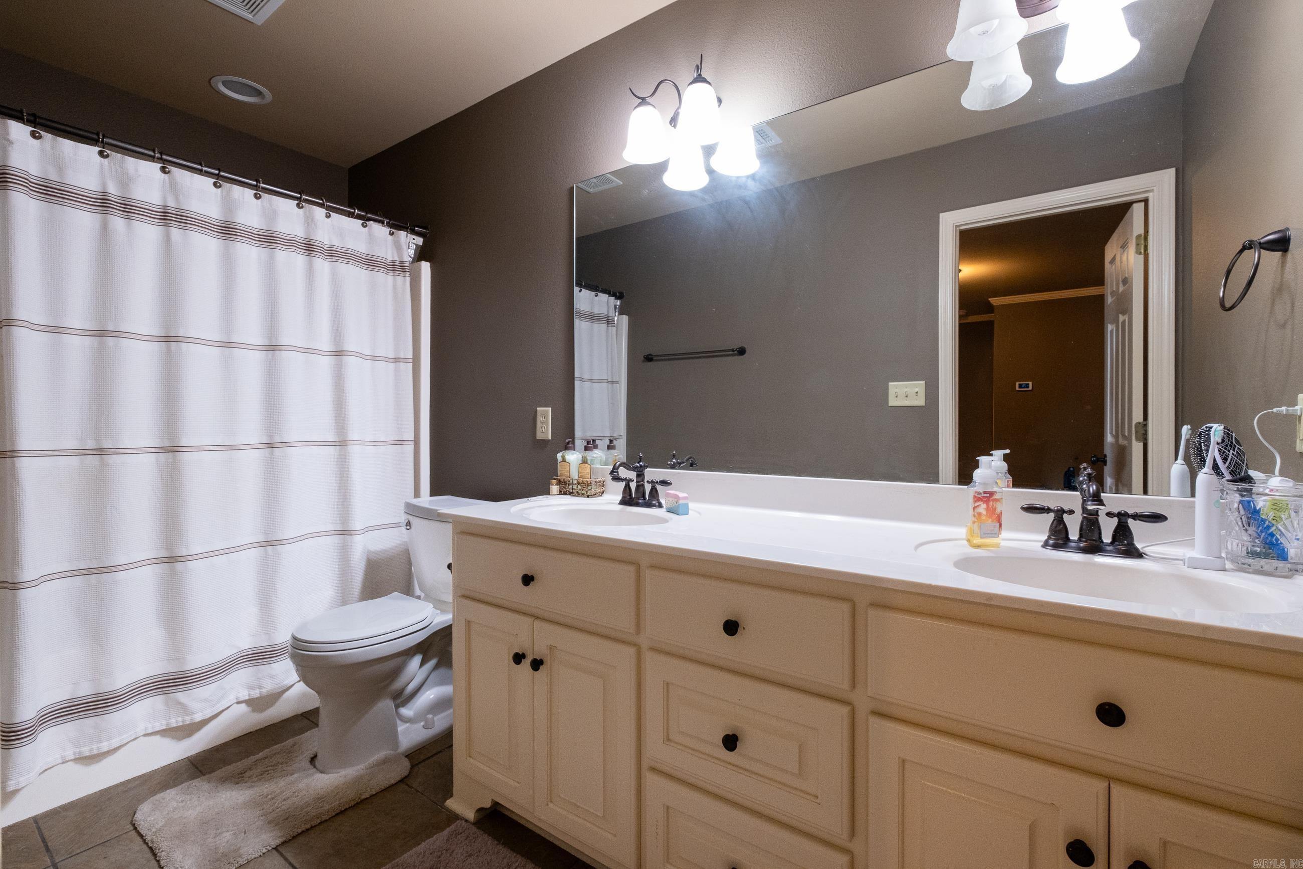 THE VILLAGES OF WELLINGTON - Residential