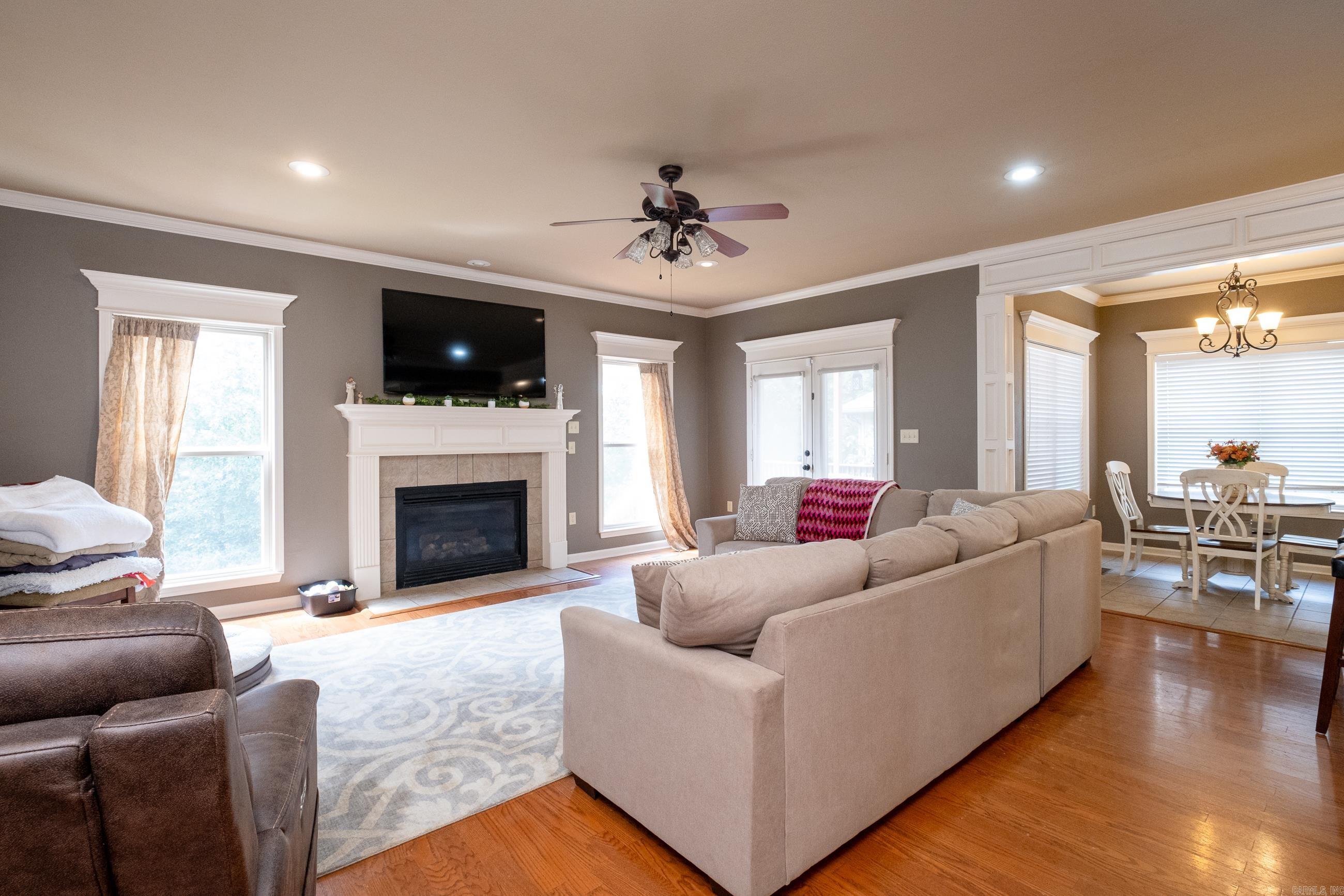 THE VILLAGES OF WELLINGTON - Residential