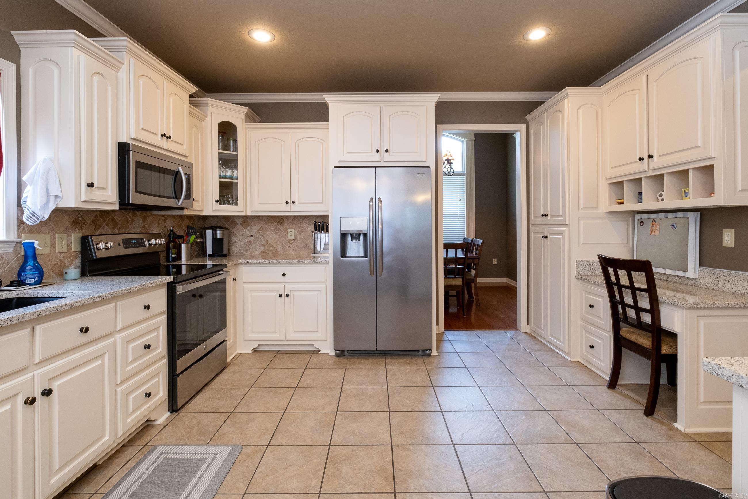 THE VILLAGES OF WELLINGTON - Residential