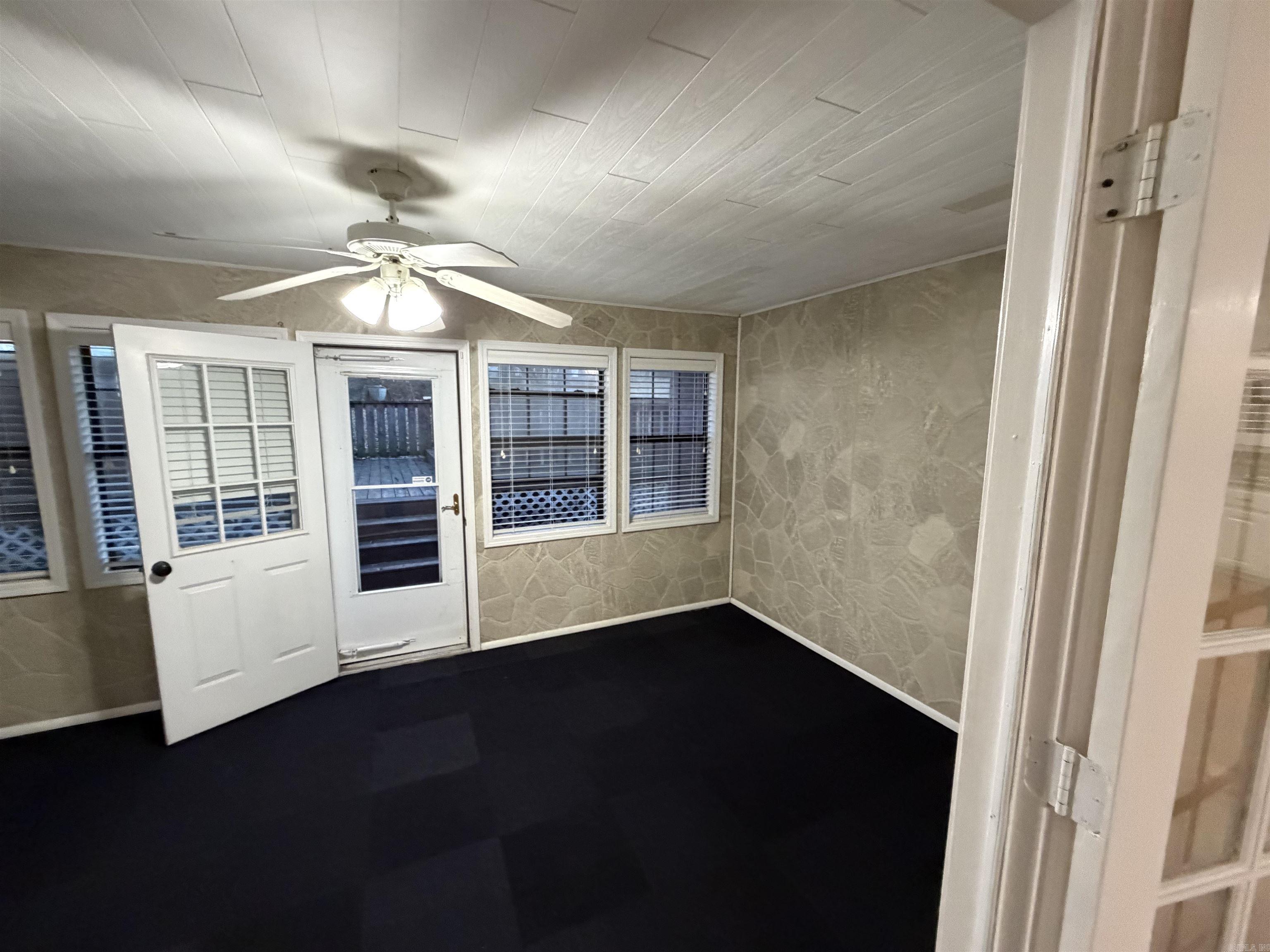 BALLARD HEIGHTS - Residential