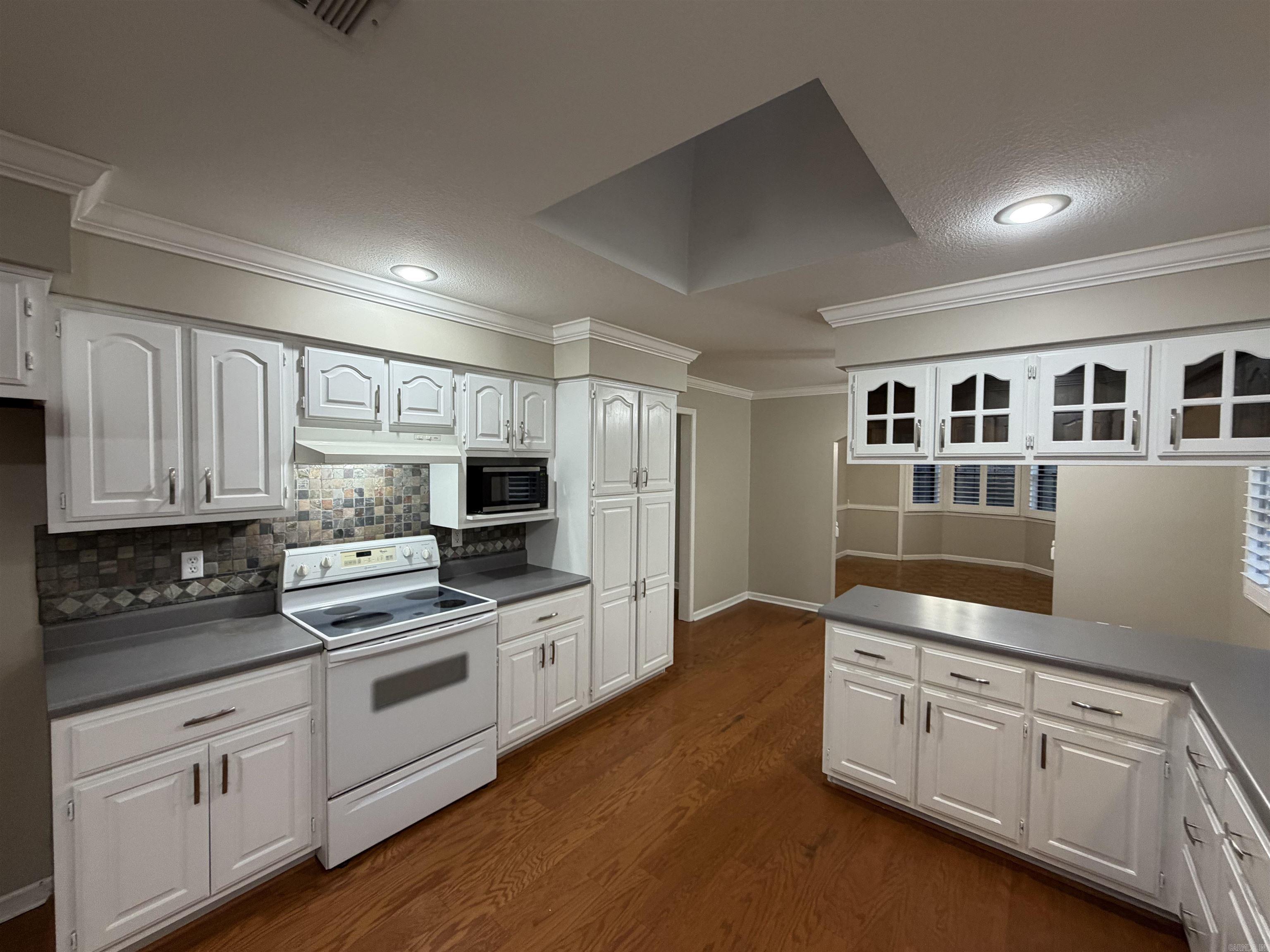 BALLARD HEIGHTS - Residential