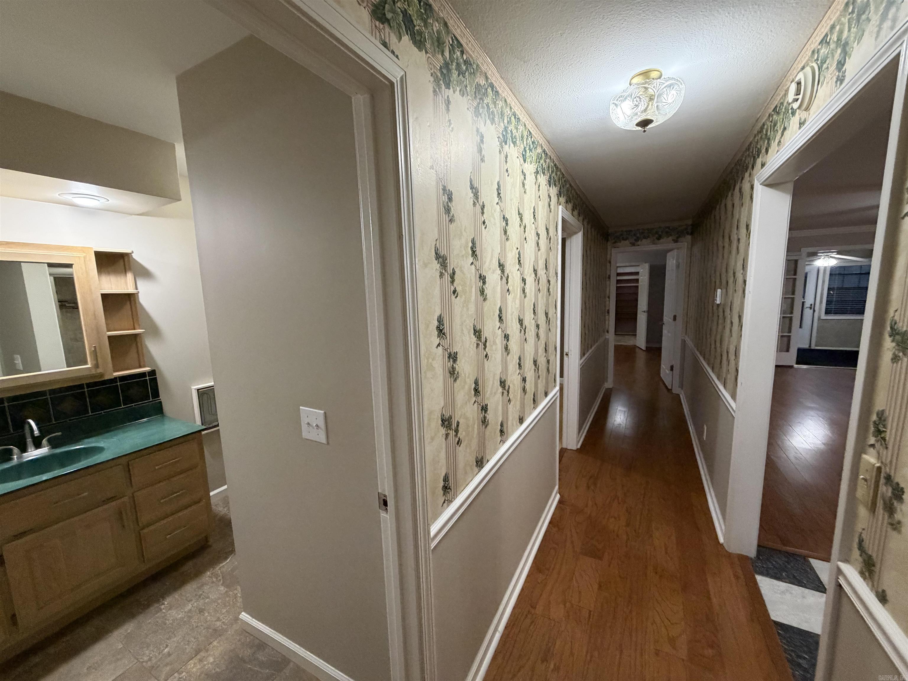 BALLARD HEIGHTS - Residential