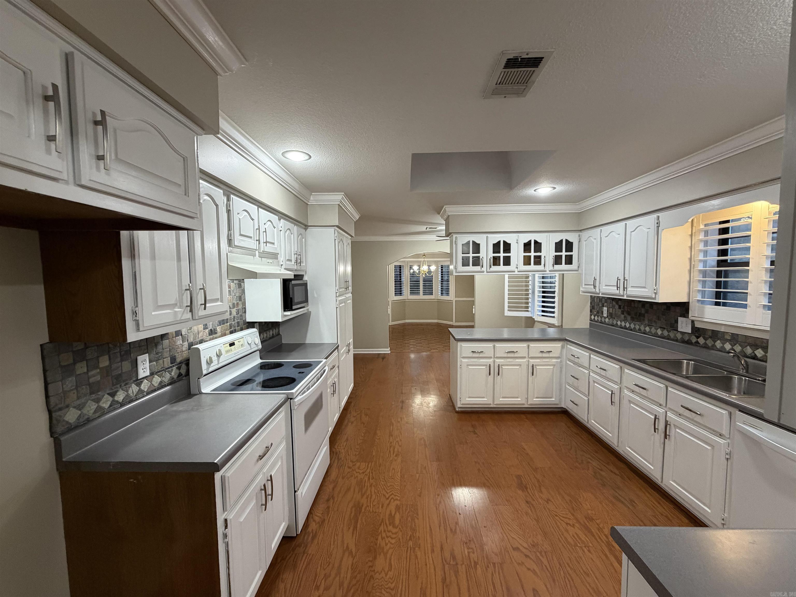 BALLARD HEIGHTS - Residential