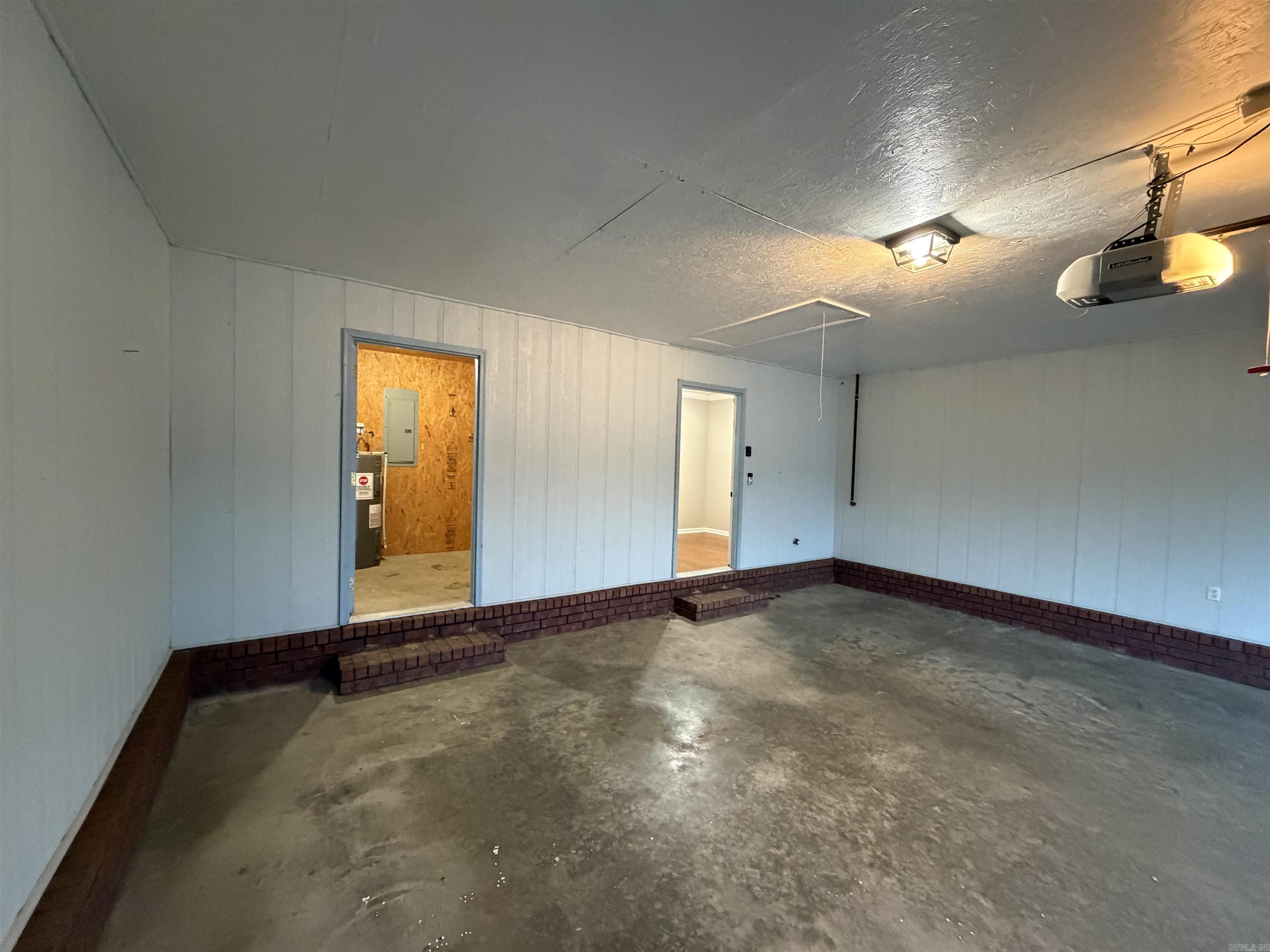 BALLARD HEIGHTS - Residential