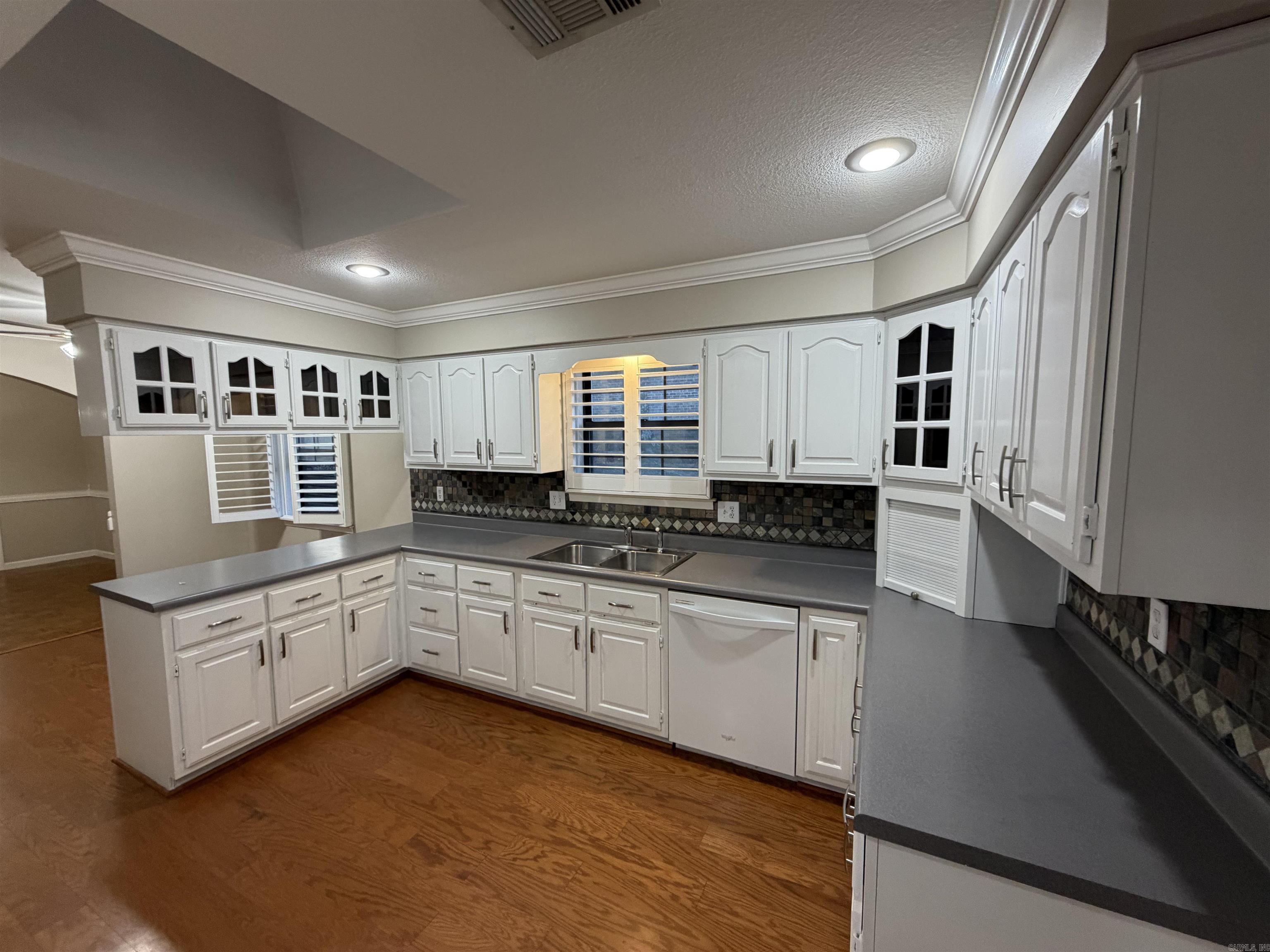 BALLARD HEIGHTS - Residential