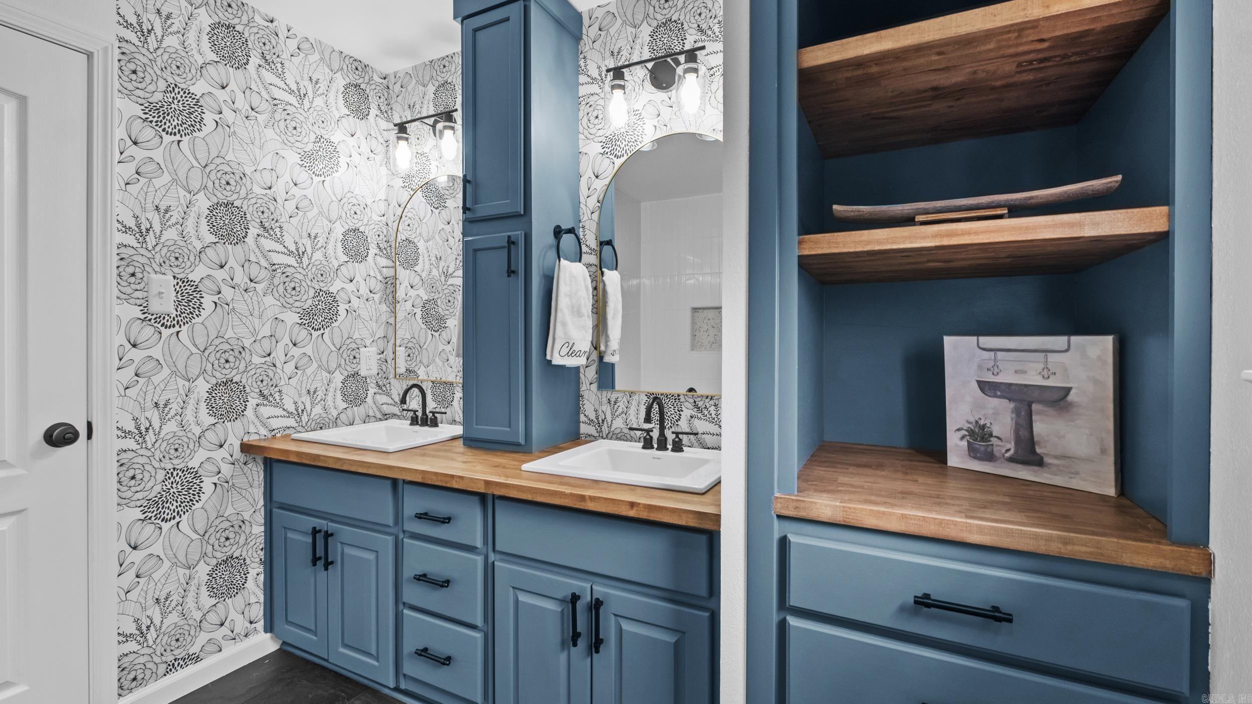 Stonehenge - Residential