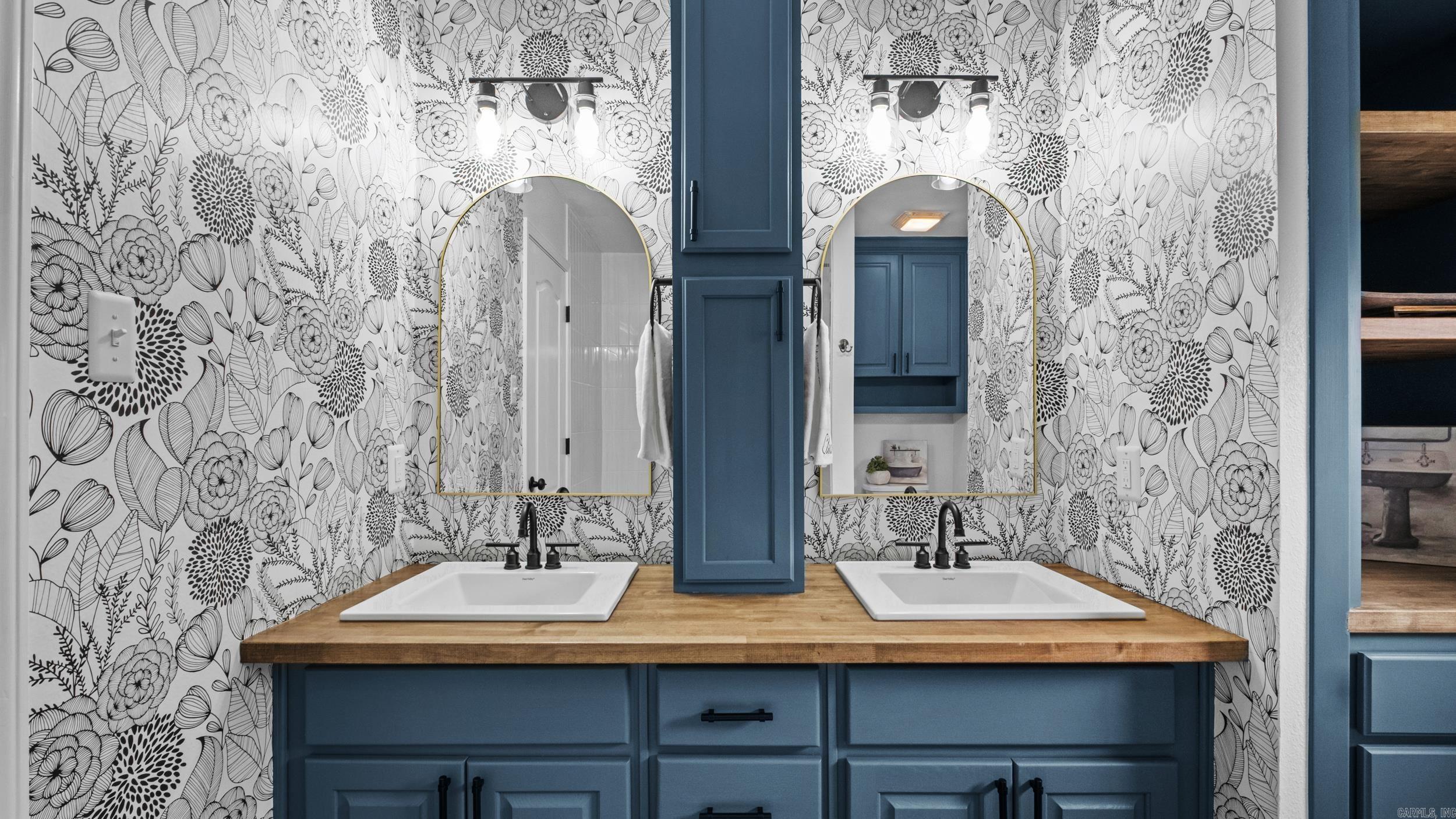 Stonehenge - Residential