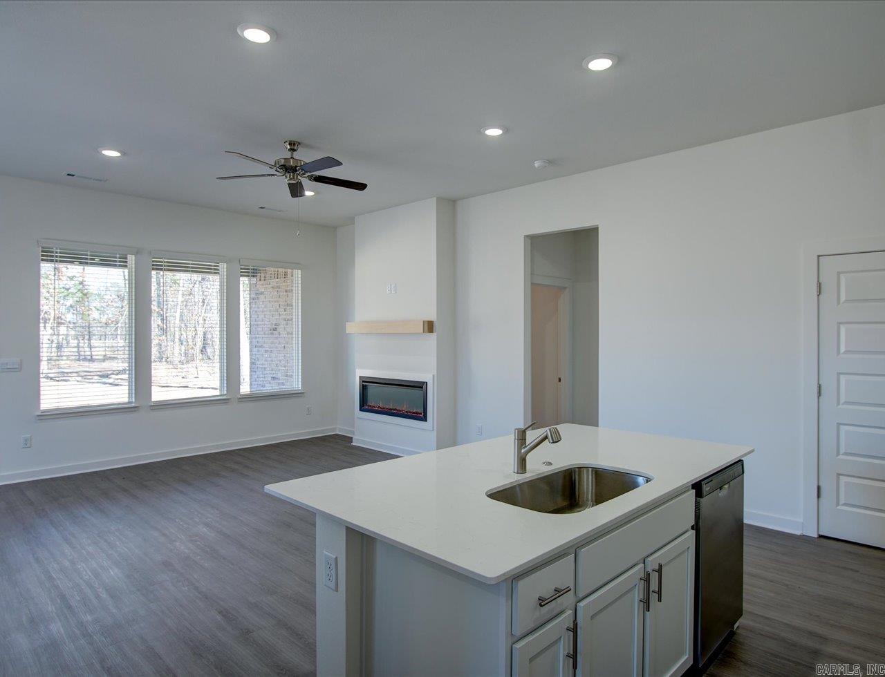 THE RESERVE AT COUNTRY CLUB PHAS - Residential