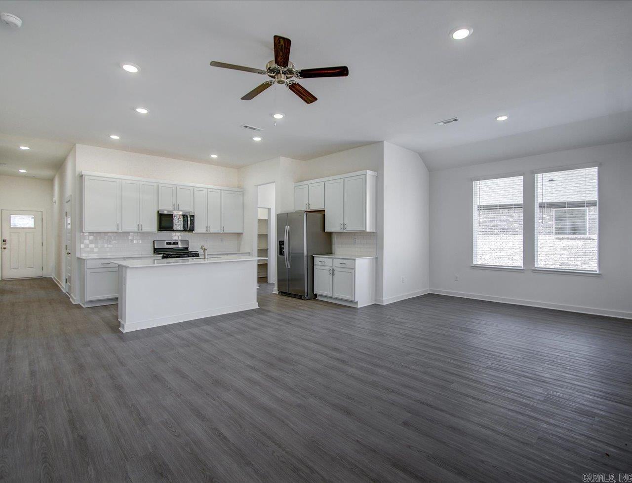 THE RESERVE AT COUNTRY CLUB PHAS - Residential