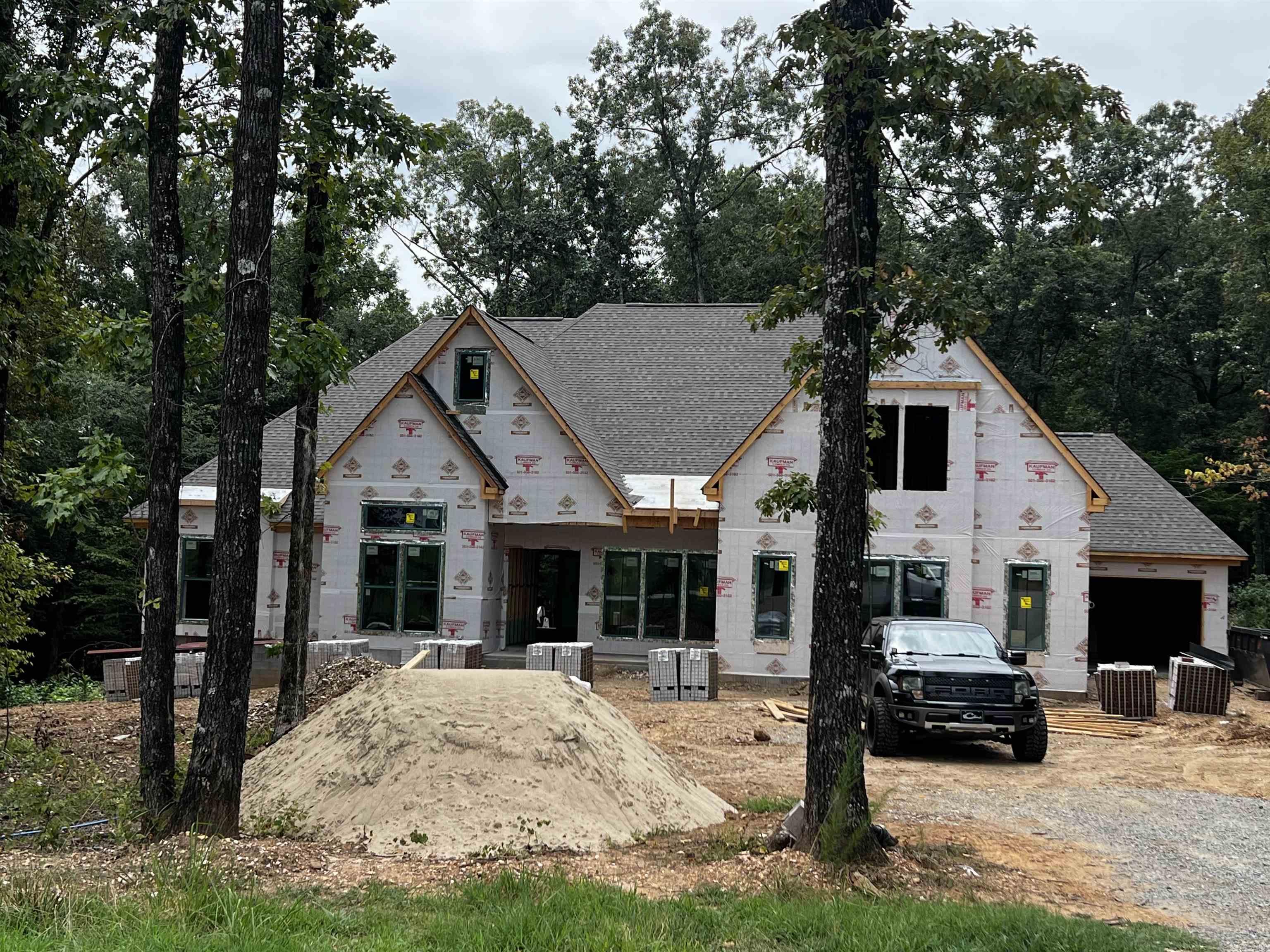 HAZEL OAK - Residential