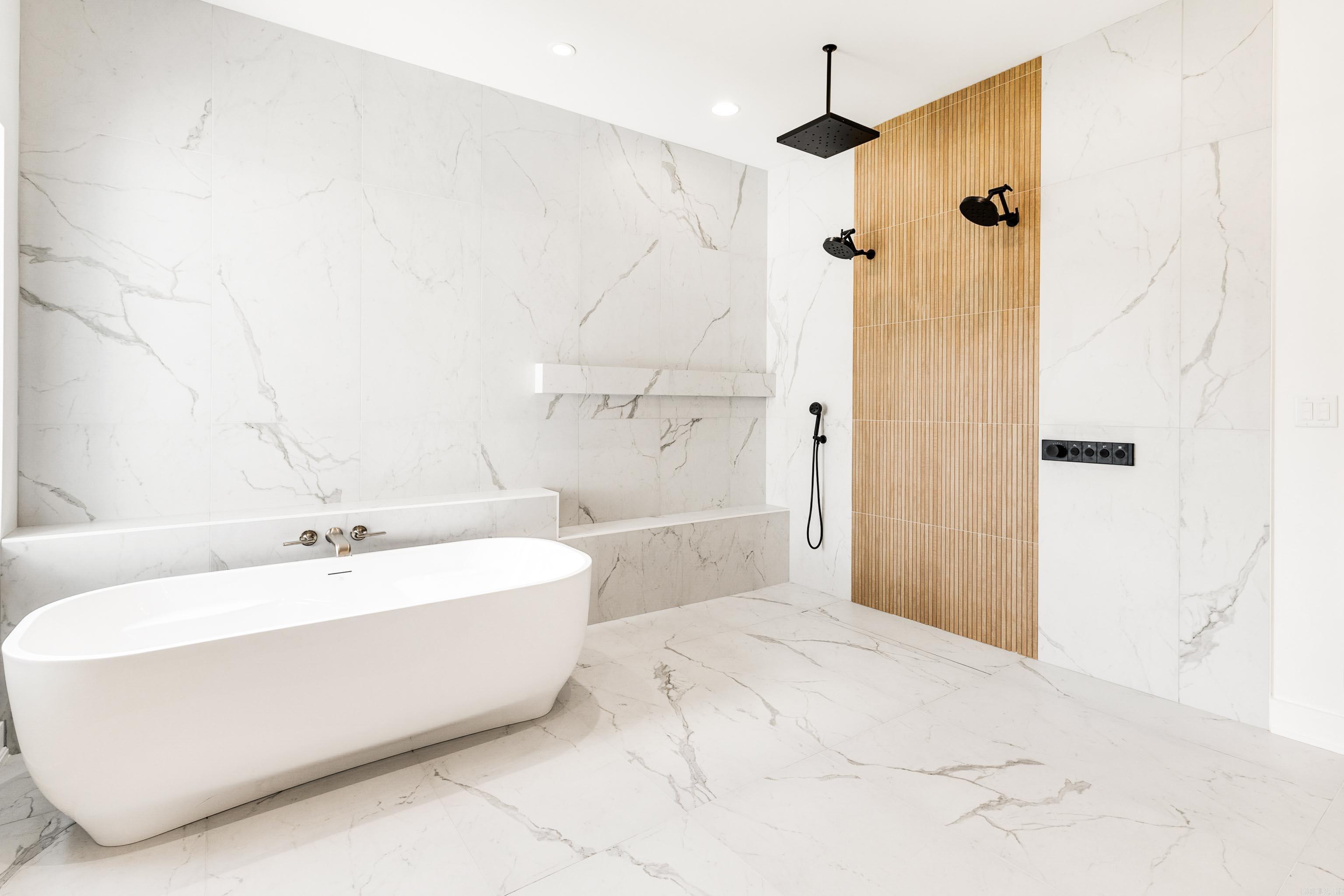 THE POINTE HURRICANE ESTATES - Residential