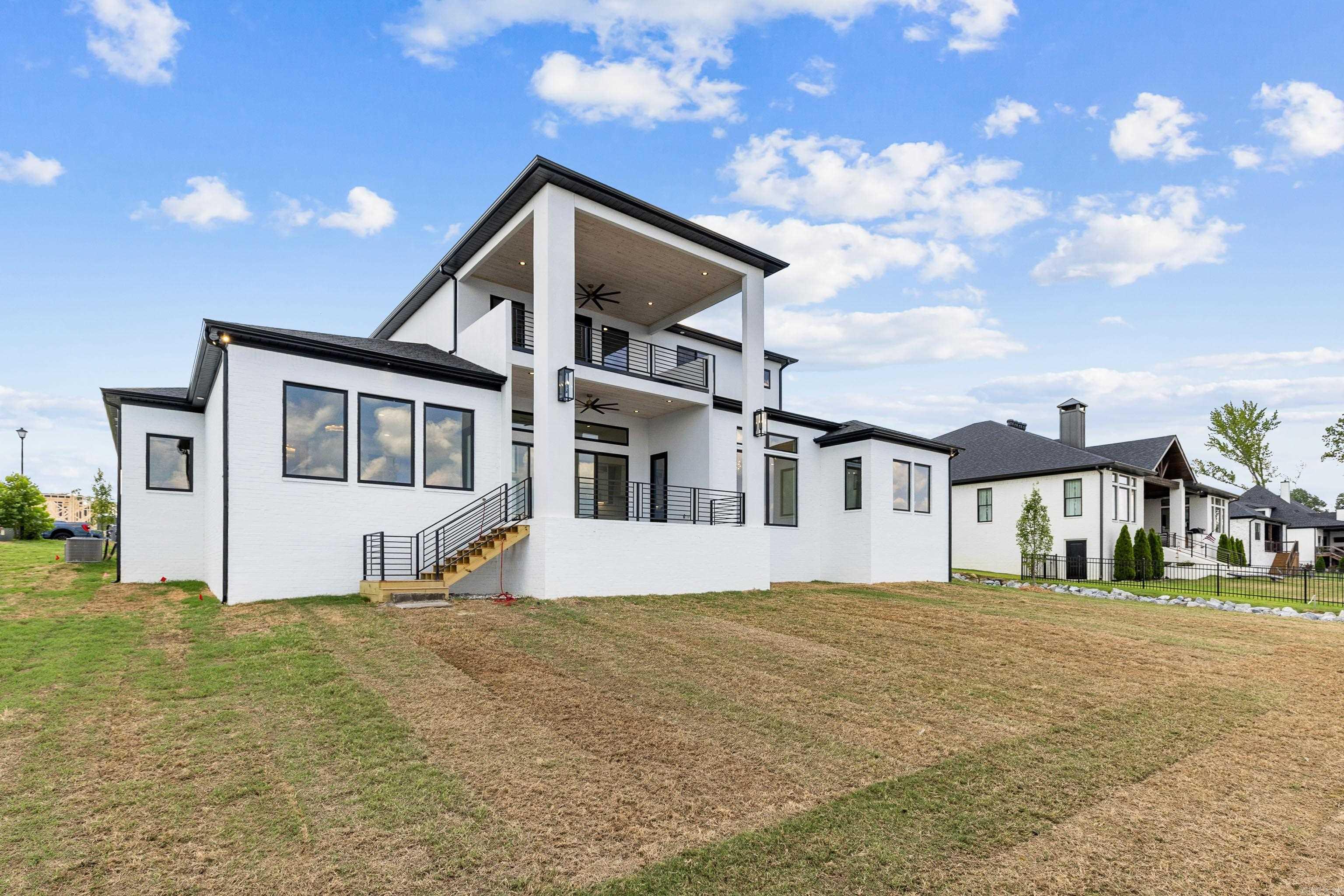 THE POINTE HURRICANE ESTATES - Residential