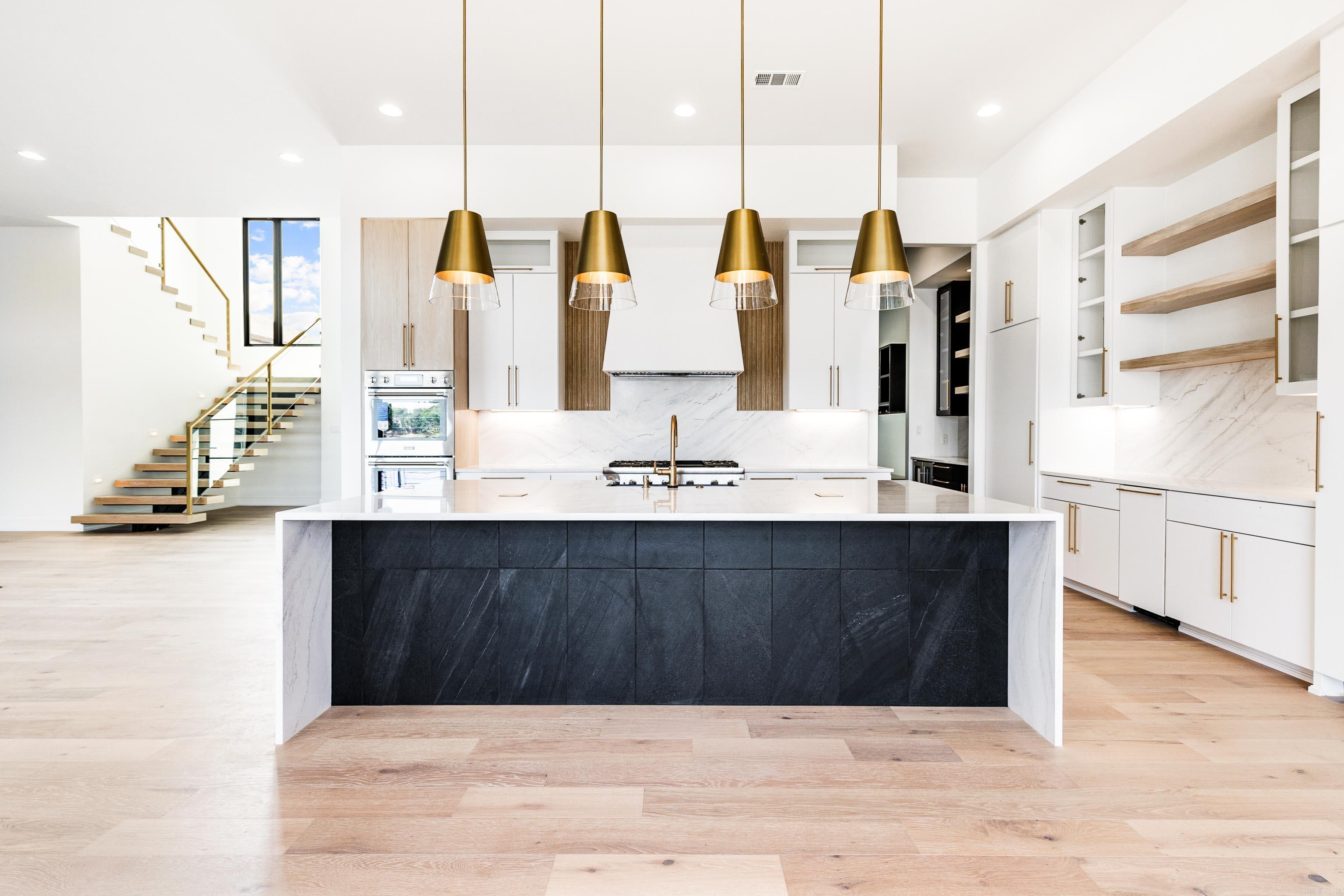 THE POINTE HURRICANE ESTATES - Residential