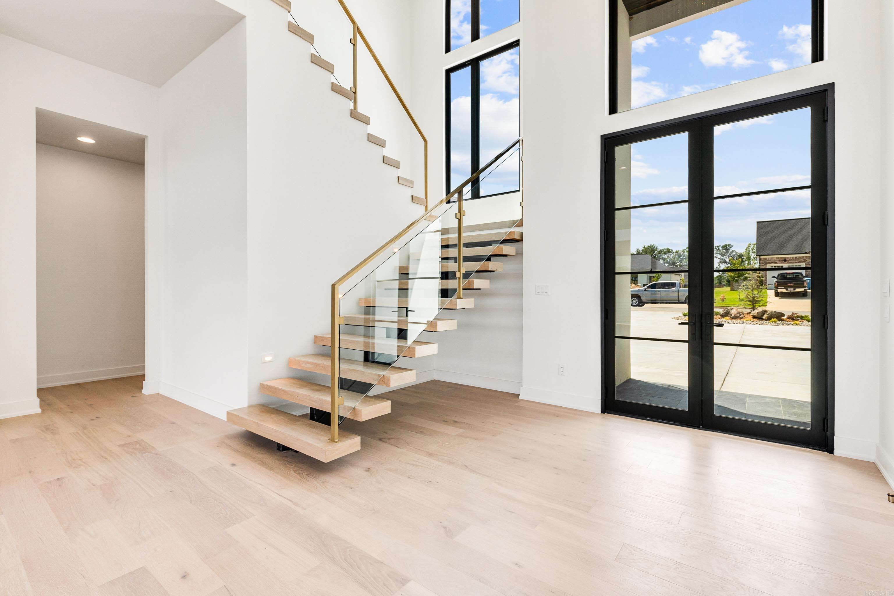 THE POINTE HURRICANE ESTATES - Residential