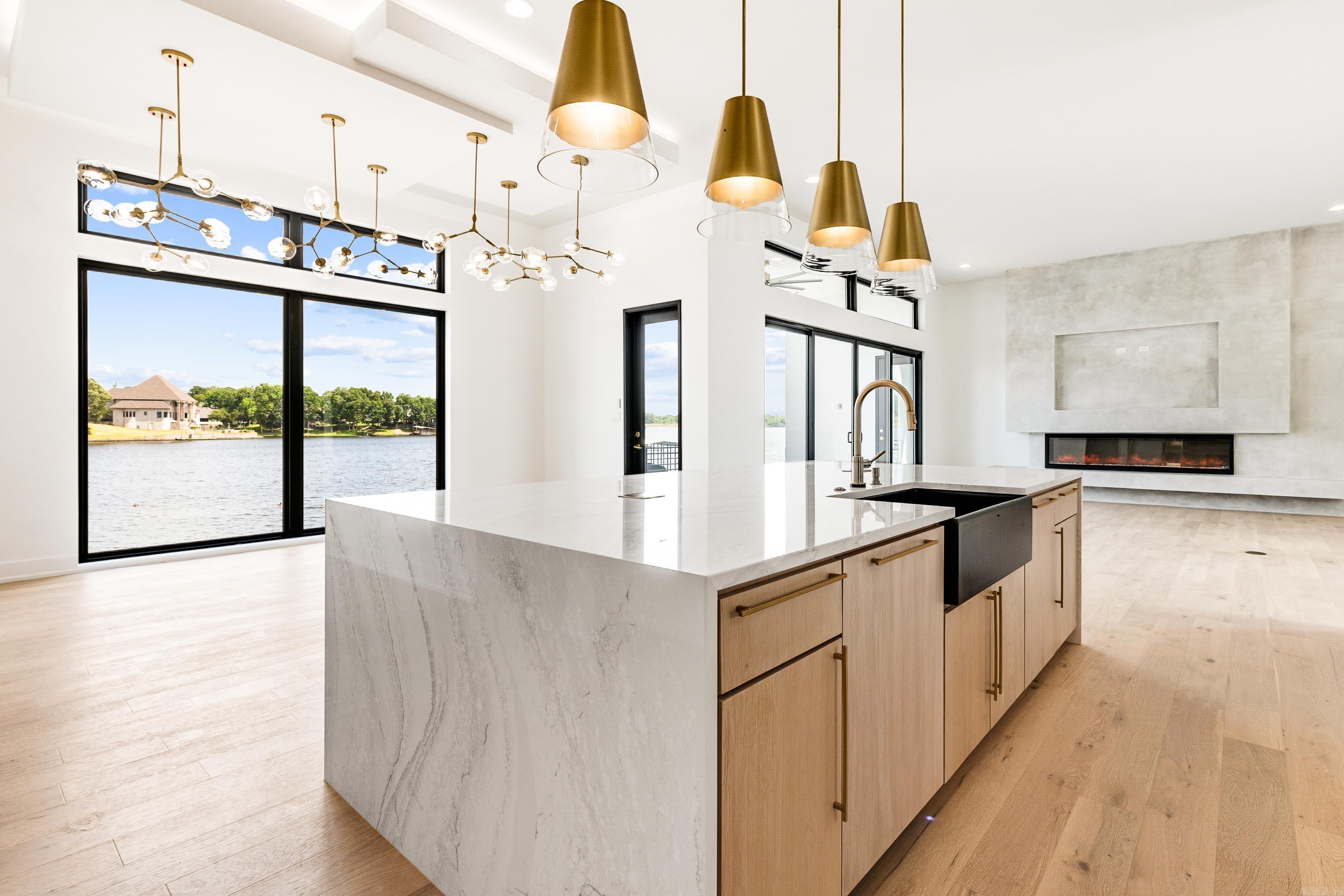 THE POINTE HURRICANE ESTATES - Residential