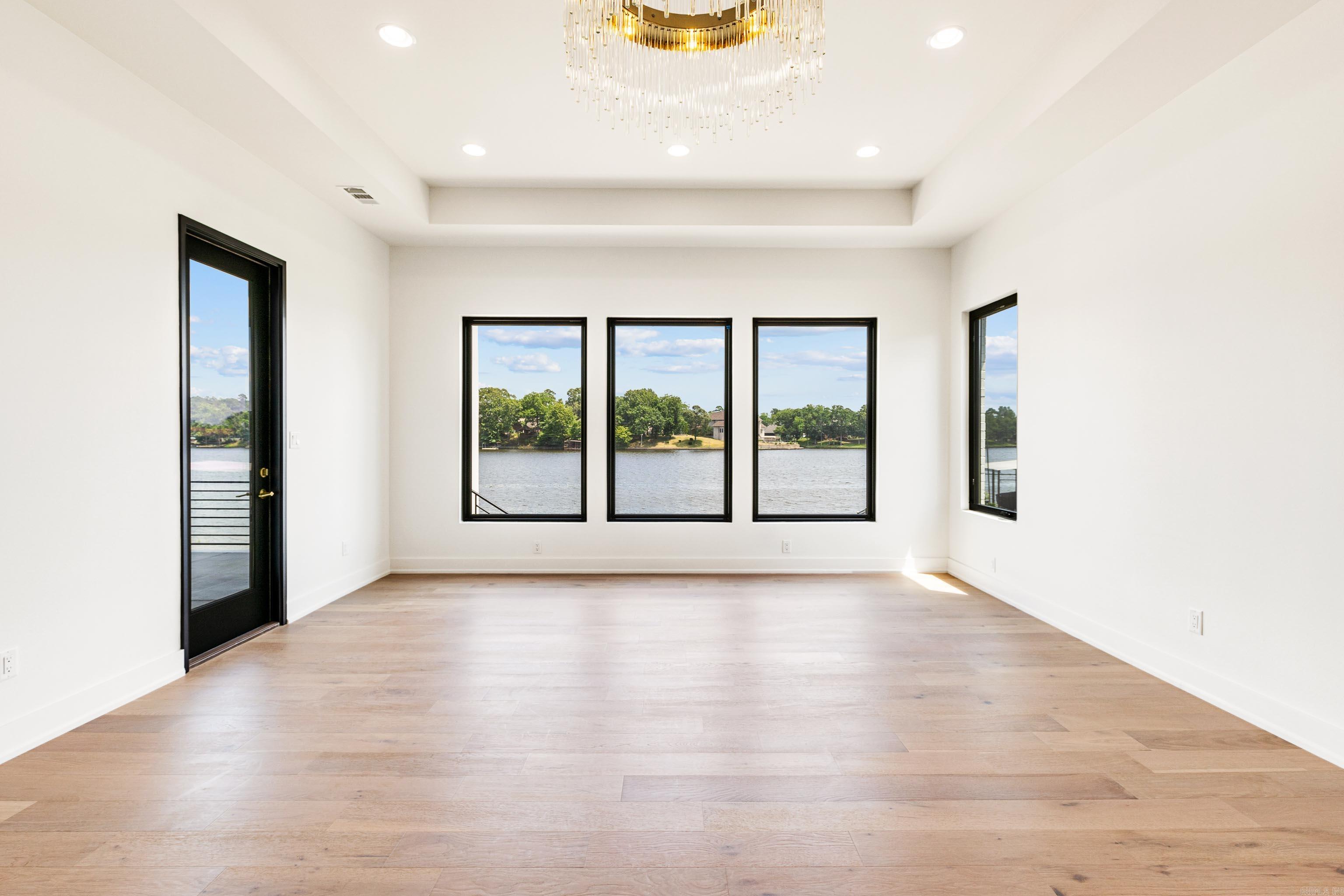 THE POINTE HURRICANE ESTATES - Residential