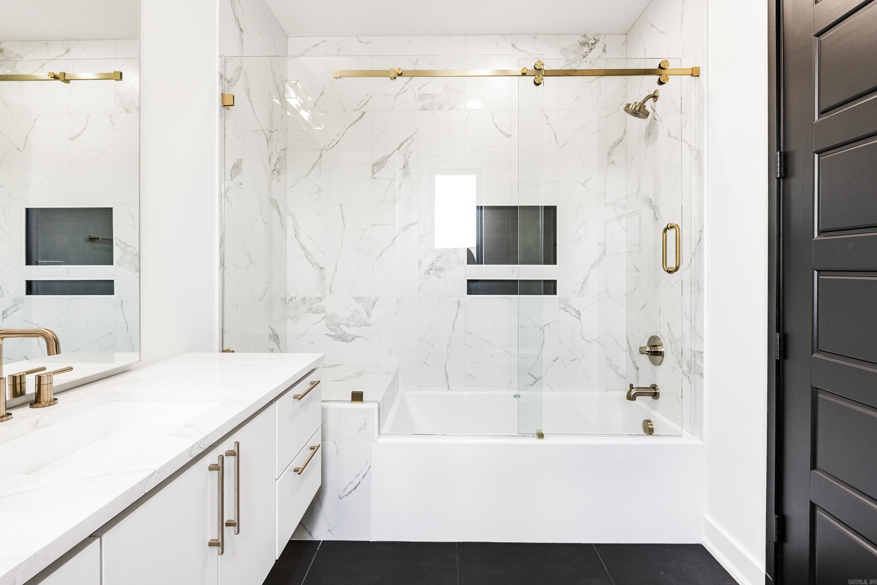 THE POINTE HURRICANE ESTATES - Residential