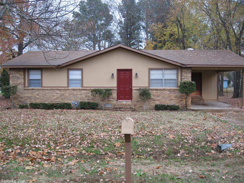 This charming home has been completely updated & remodeled! It is move-in ready w/ new carpet, wood, & ceramic tile flooring. This home has all new interior & exterior light fixtures, doors, & paint! The kitchen has all new appliances, counter tops, backsplash, sink, disposal & faucet. Cabinets have been refinished w/ new hardware. The bathroom has beautiful new sink, vanity, toilet, & hardware. Has neutral color scheme & new blinds throughout. Has big back yard & is located by Kensett/Riverview School.