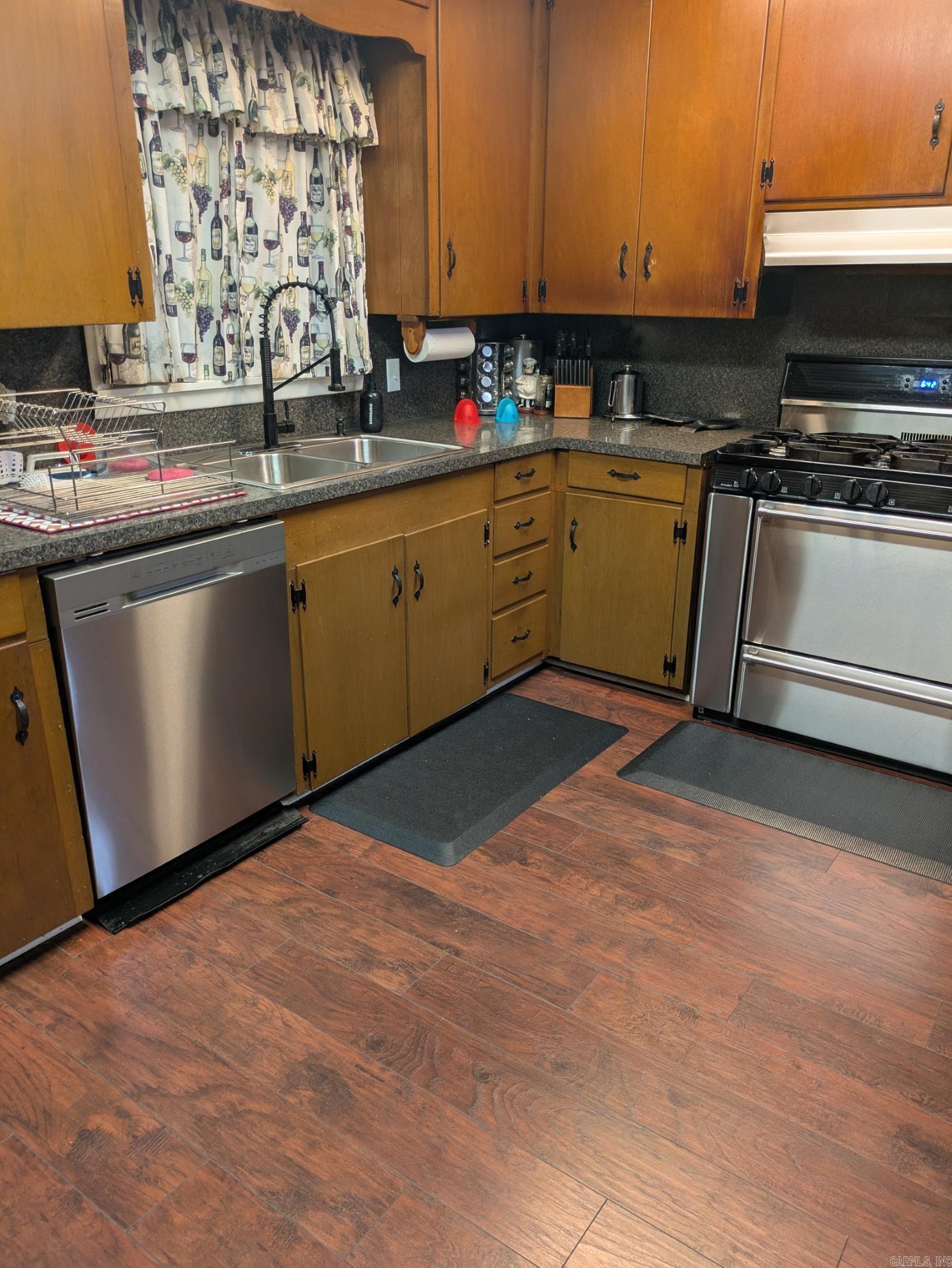 WILLOUGHBY & FRIEDMAN - Residential