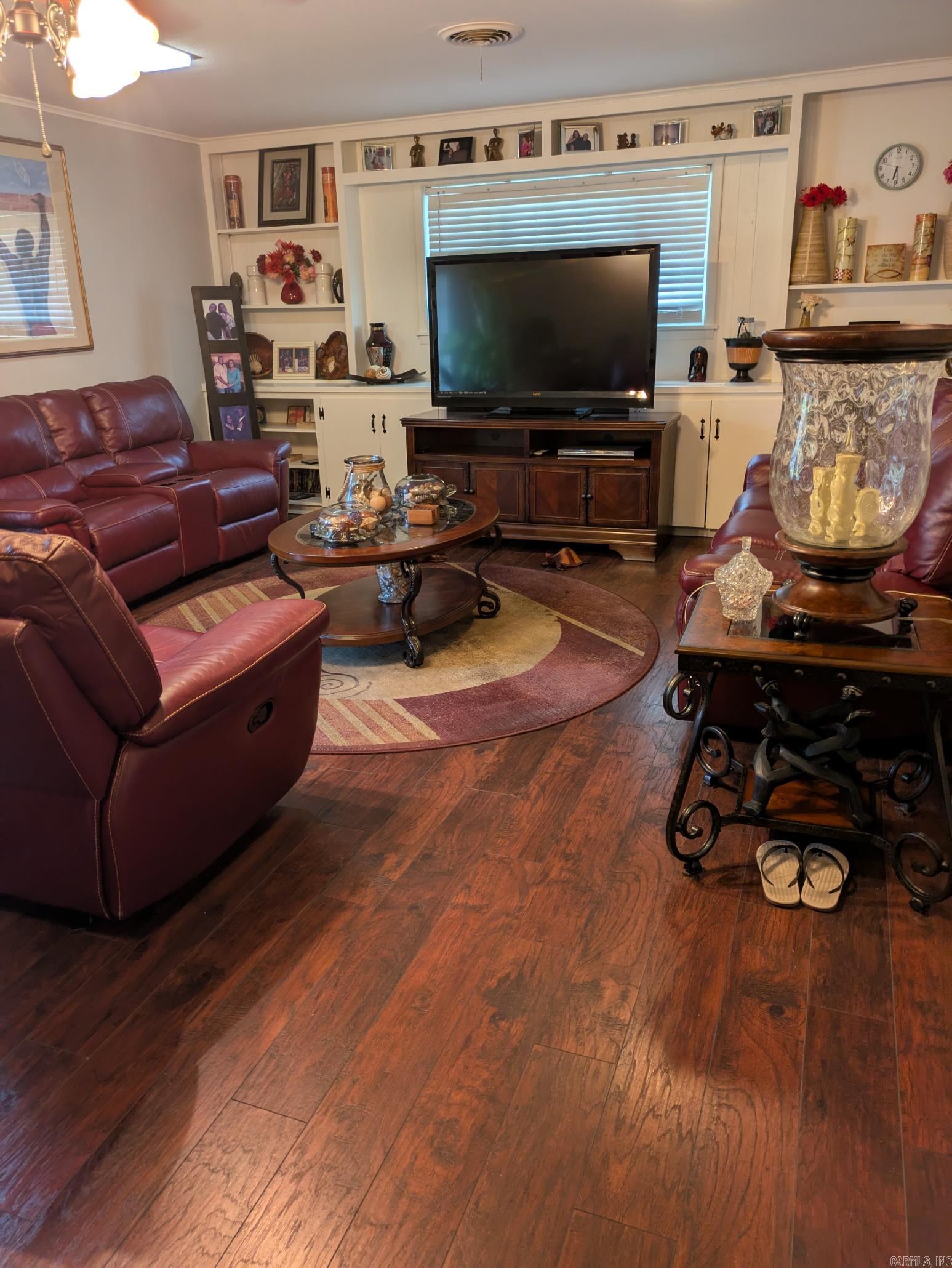 WILLOUGHBY & FRIEDMAN - Residential