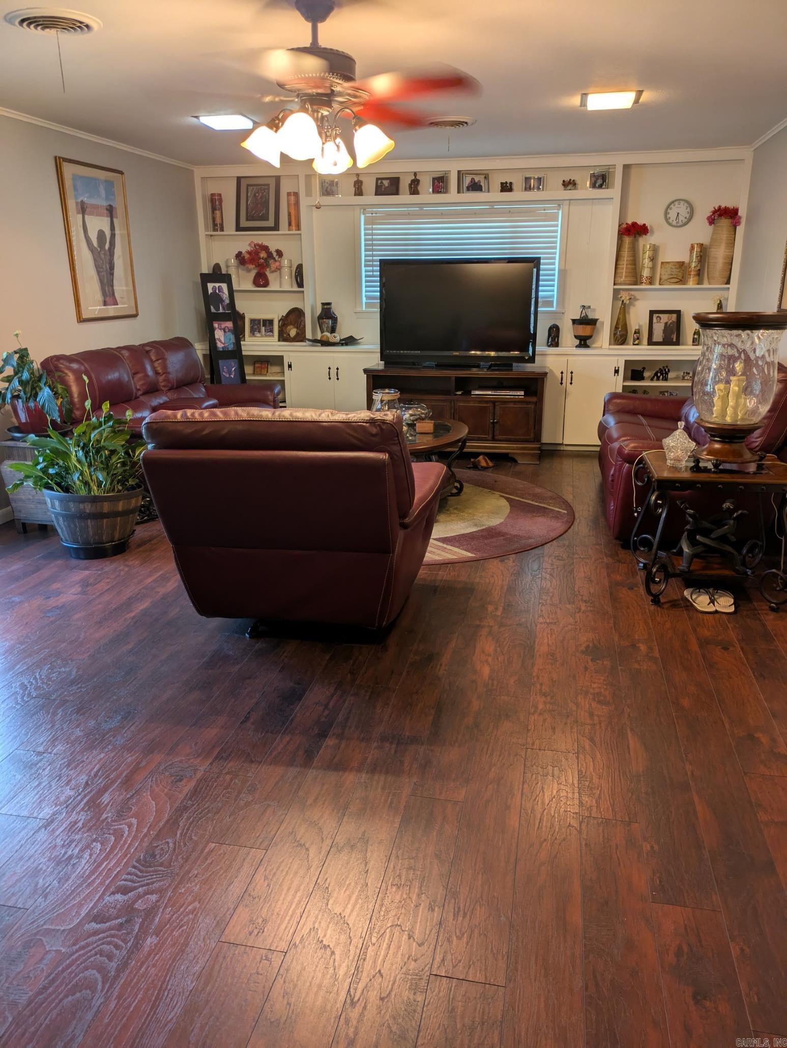 WILLOUGHBY & FRIEDMAN - Residential