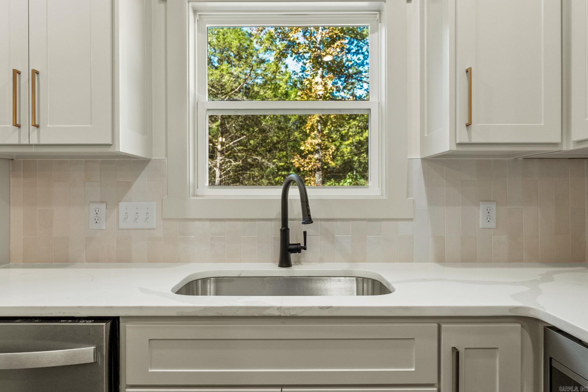 ULES WATSON PLACE - Residential