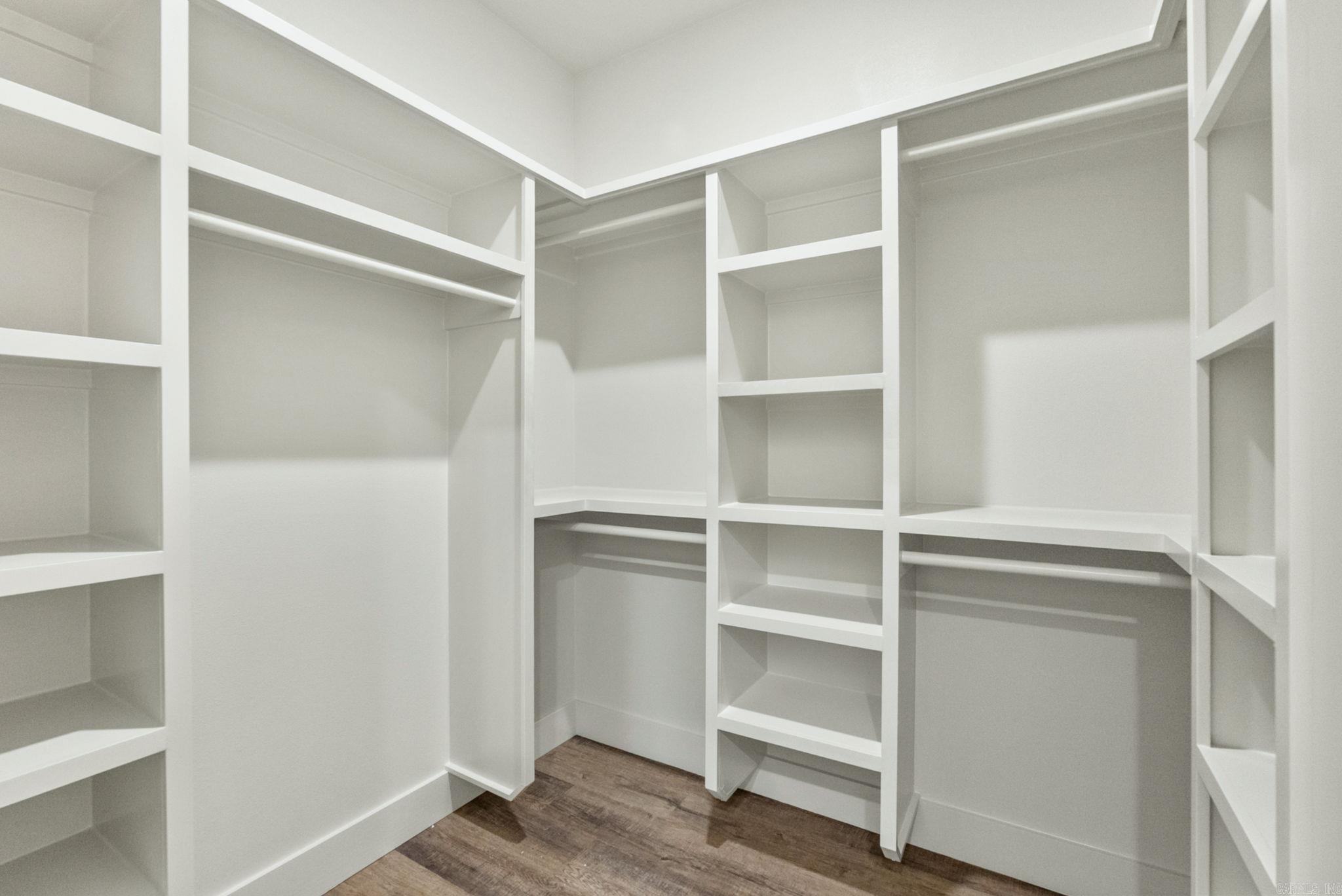 ULES WATSON PLACE - Residential