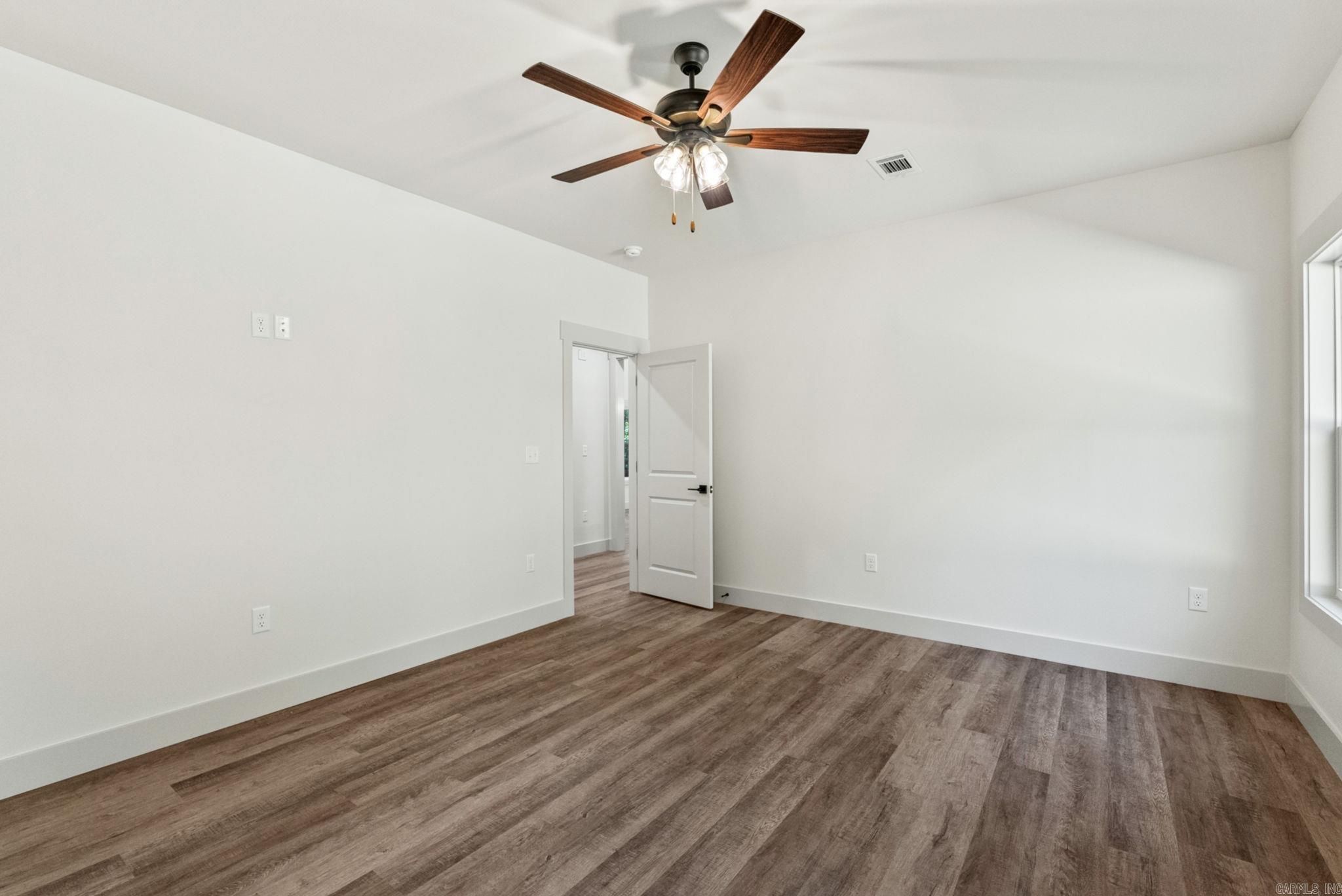 ULES WATSON PLACE - Residential