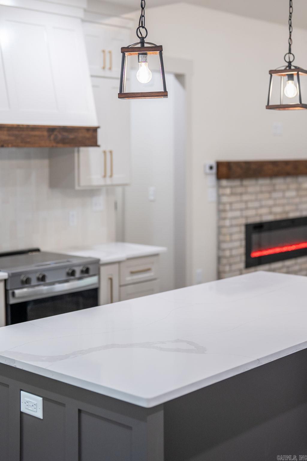 ULES WATSON PLACE - Residential