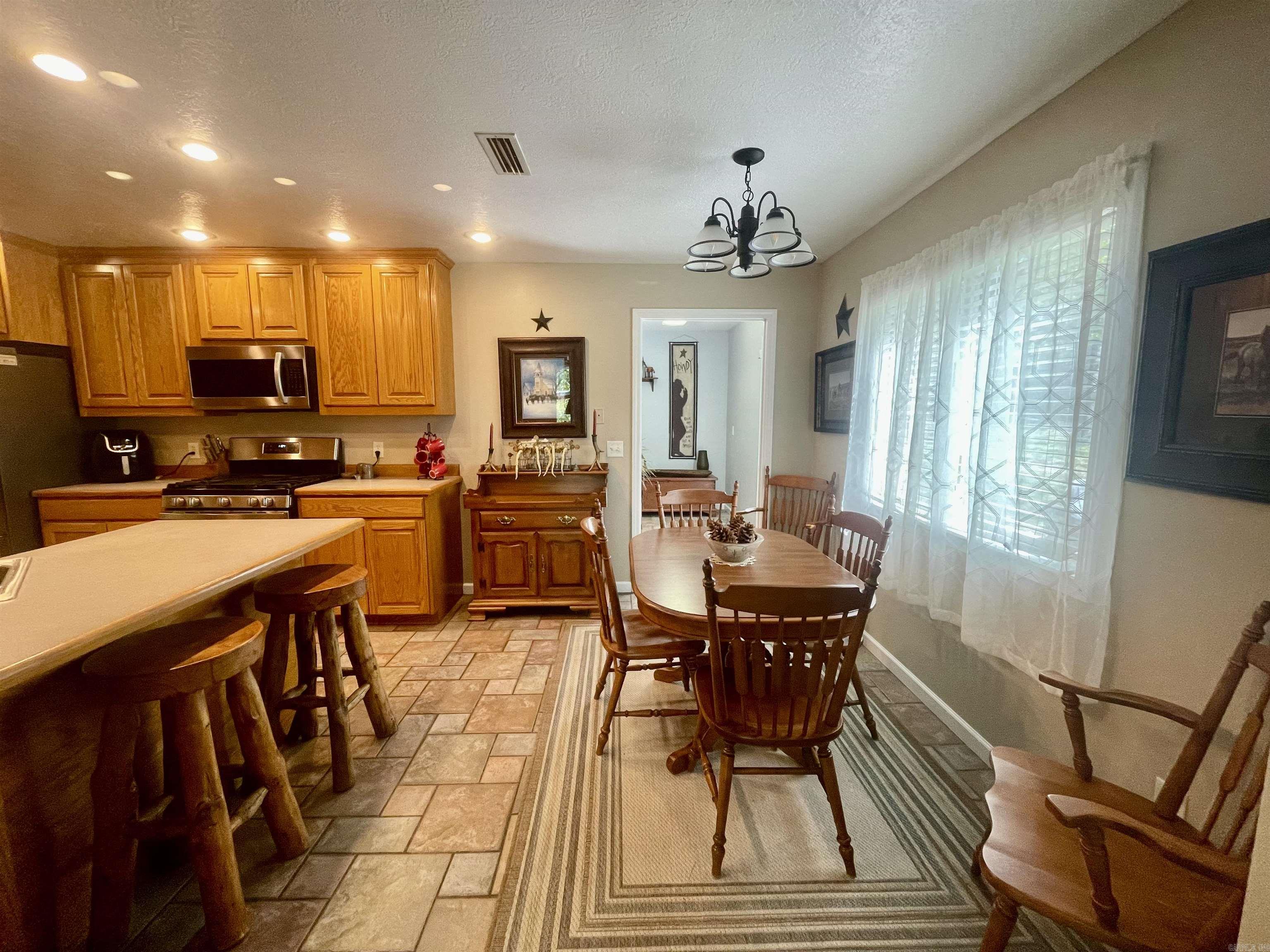BEUTLER ACRES - Residential