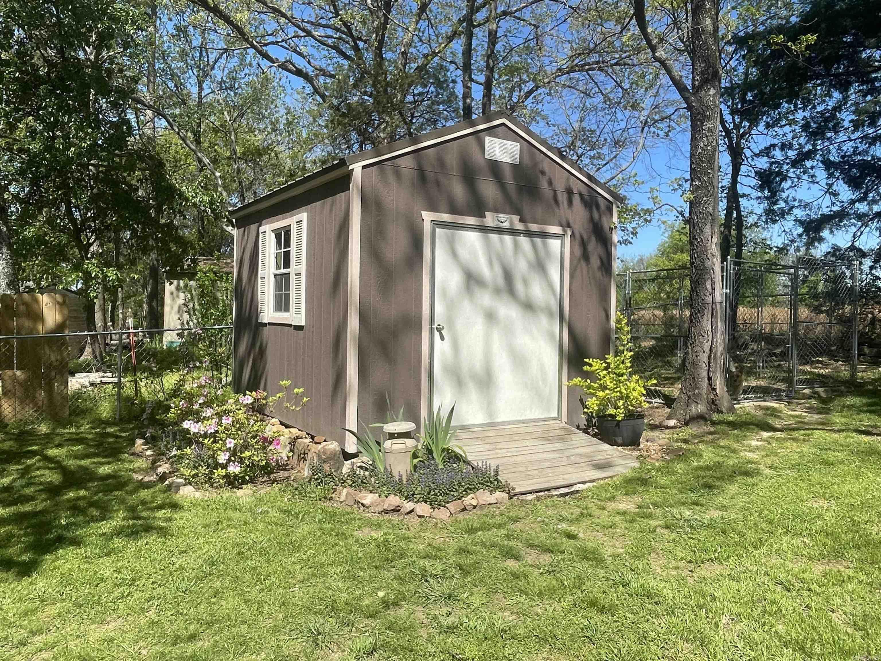 BEUTLER ACRES - Residential