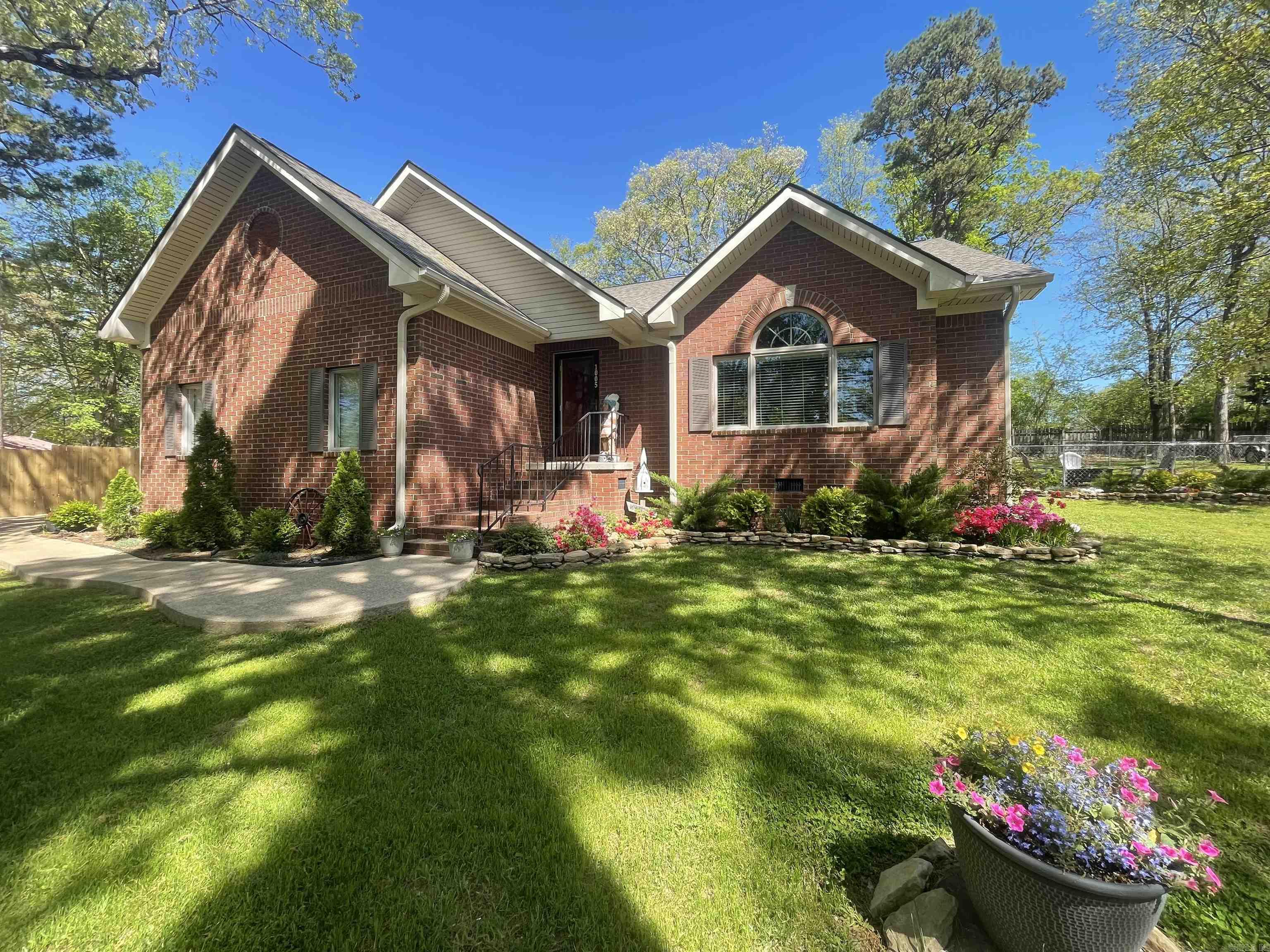BEUTLER ACRES - Residential