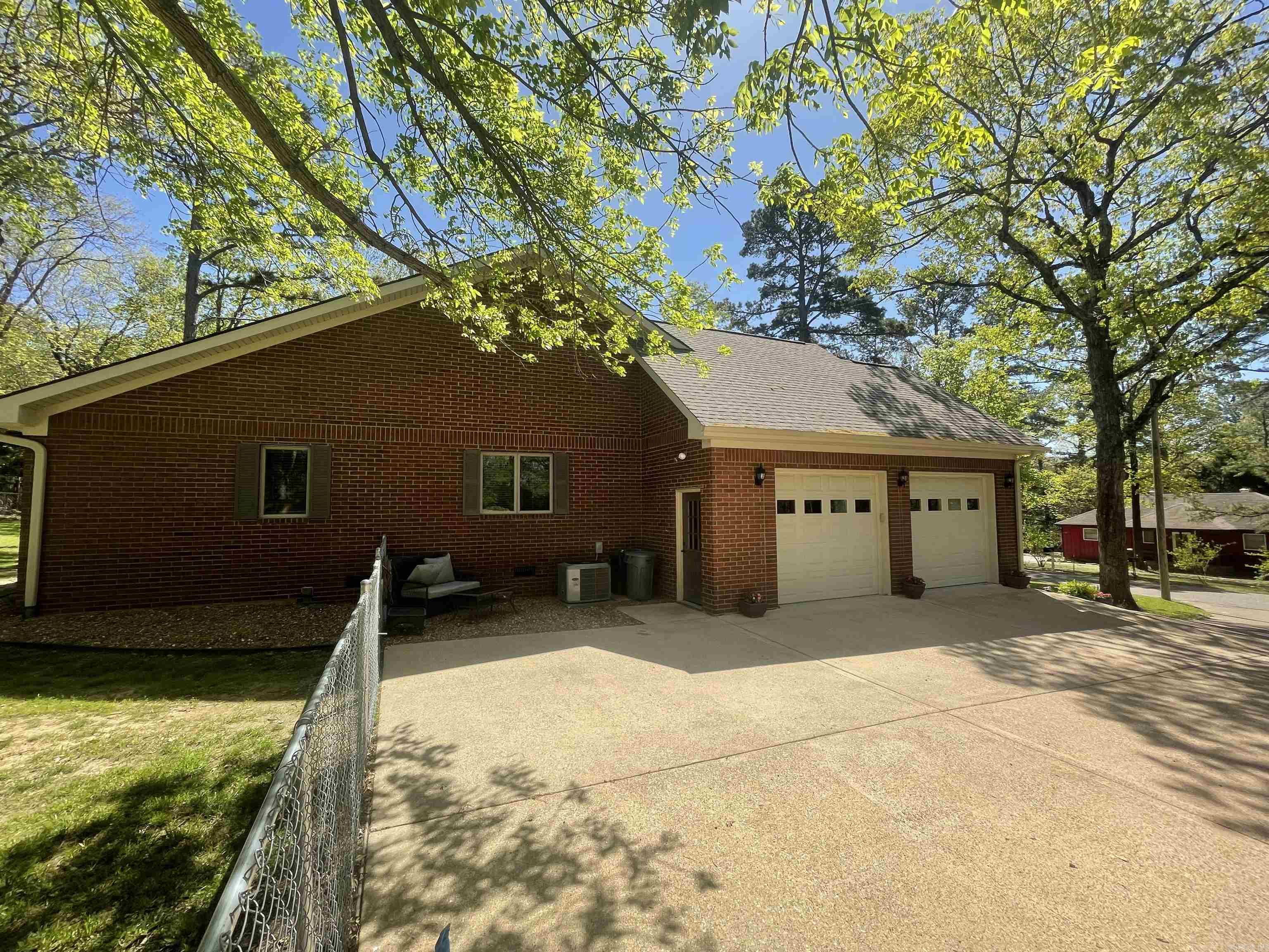 BEUTLER ACRES - Residential
