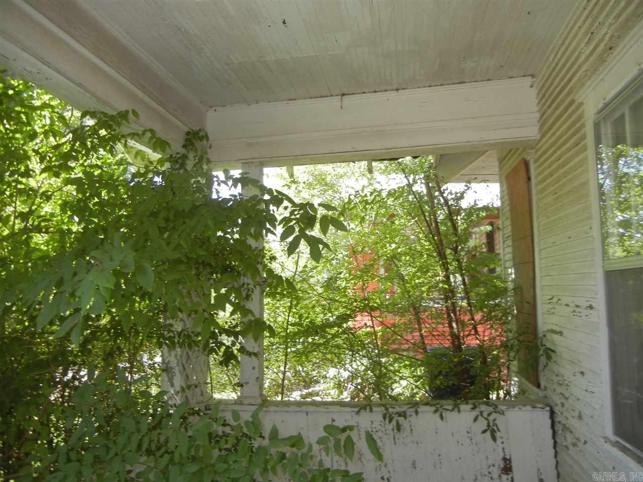 Weldon E Wrights - Residential