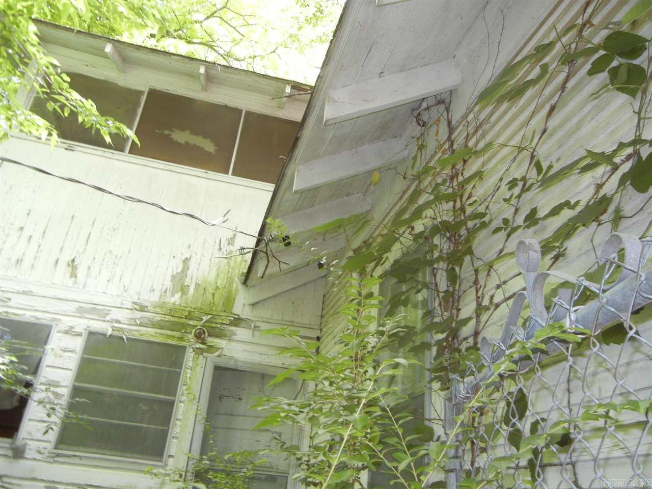 Weldon E Wrights - Residential