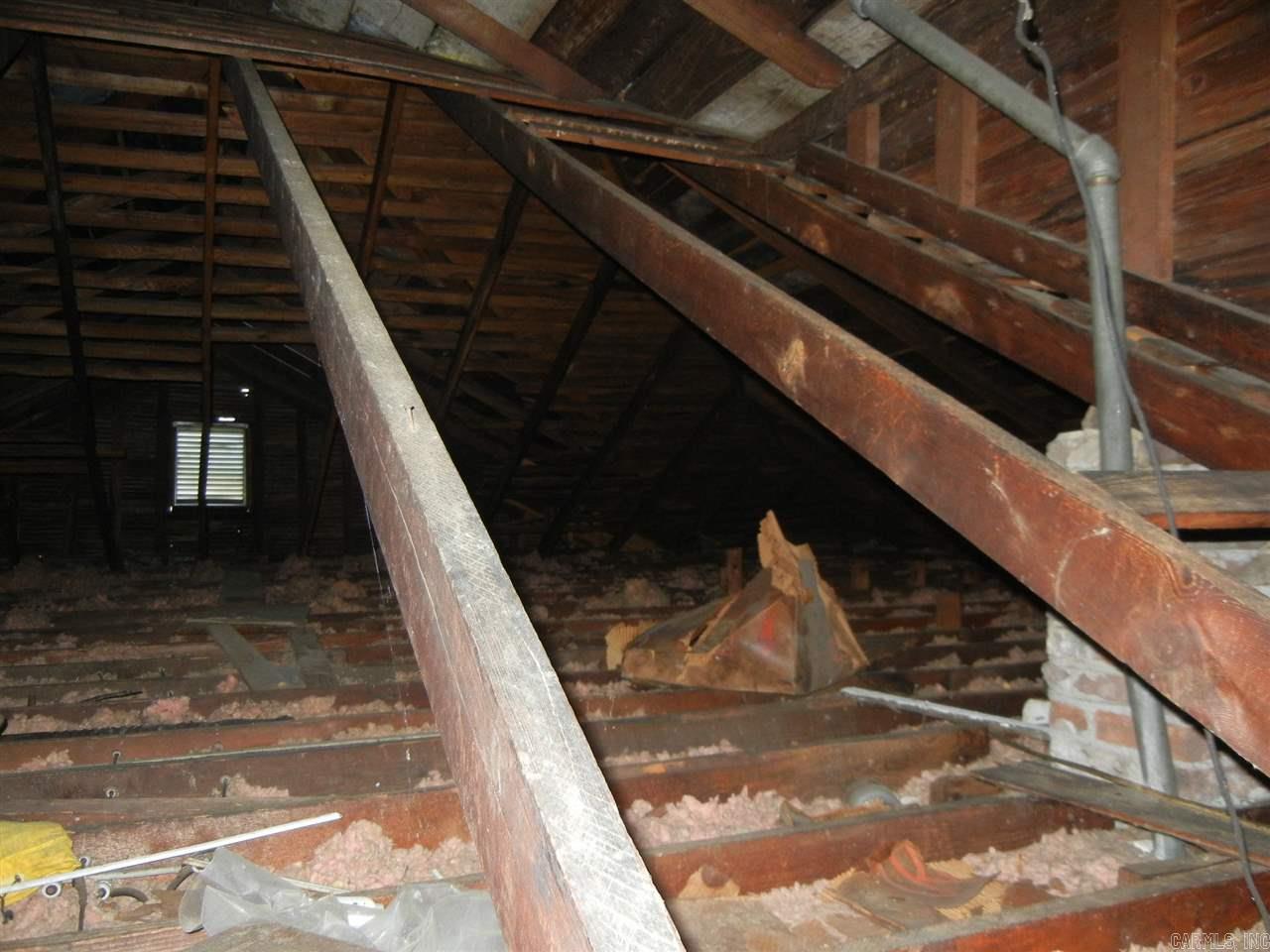 Weldon E Wrights - Residential