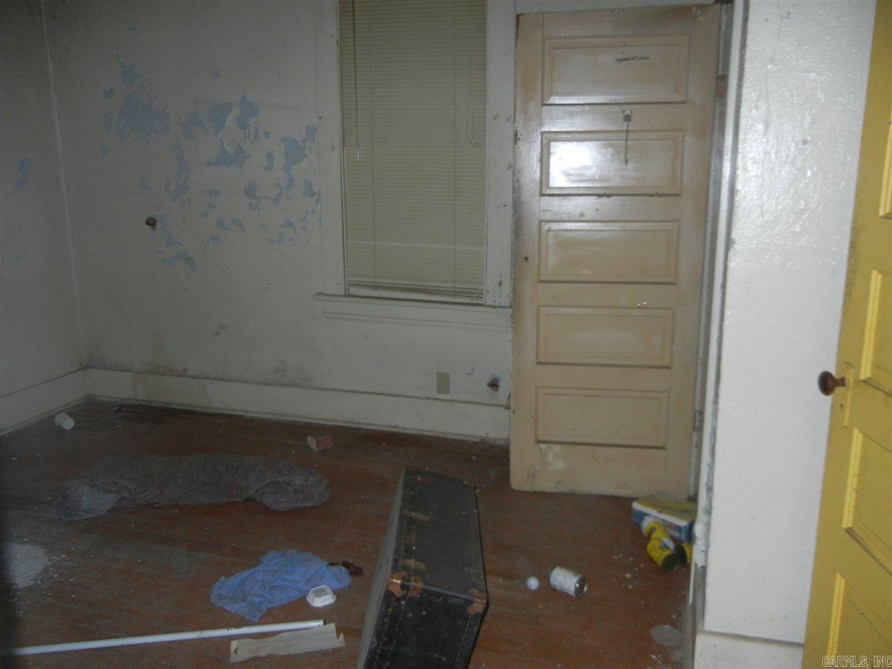 Weldon E Wrights - Residential